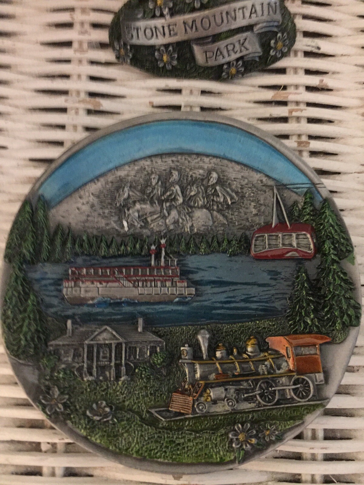 Stone mountain national park 3.75 inch pewter commemorative plate/stand-SCARCE