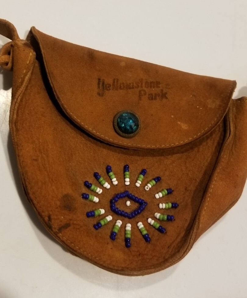 Vintage Yellowstone Park Souvenir Indian Beaded Genuine Leather Purse Pouch