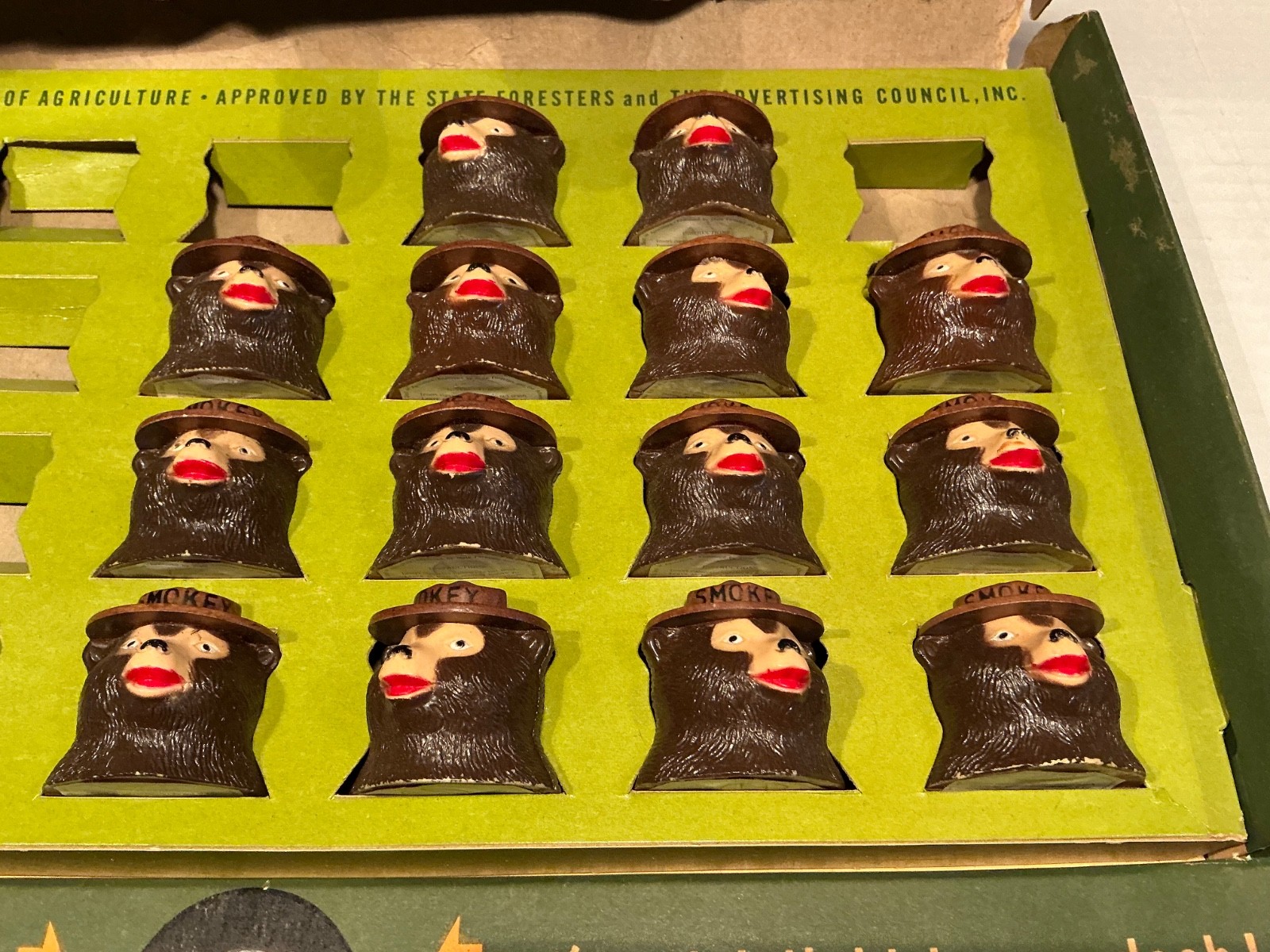 Vintage Smokey The Bear Snuffer Counter Display Box/14 Mint Snuffers/Rare 1950’s