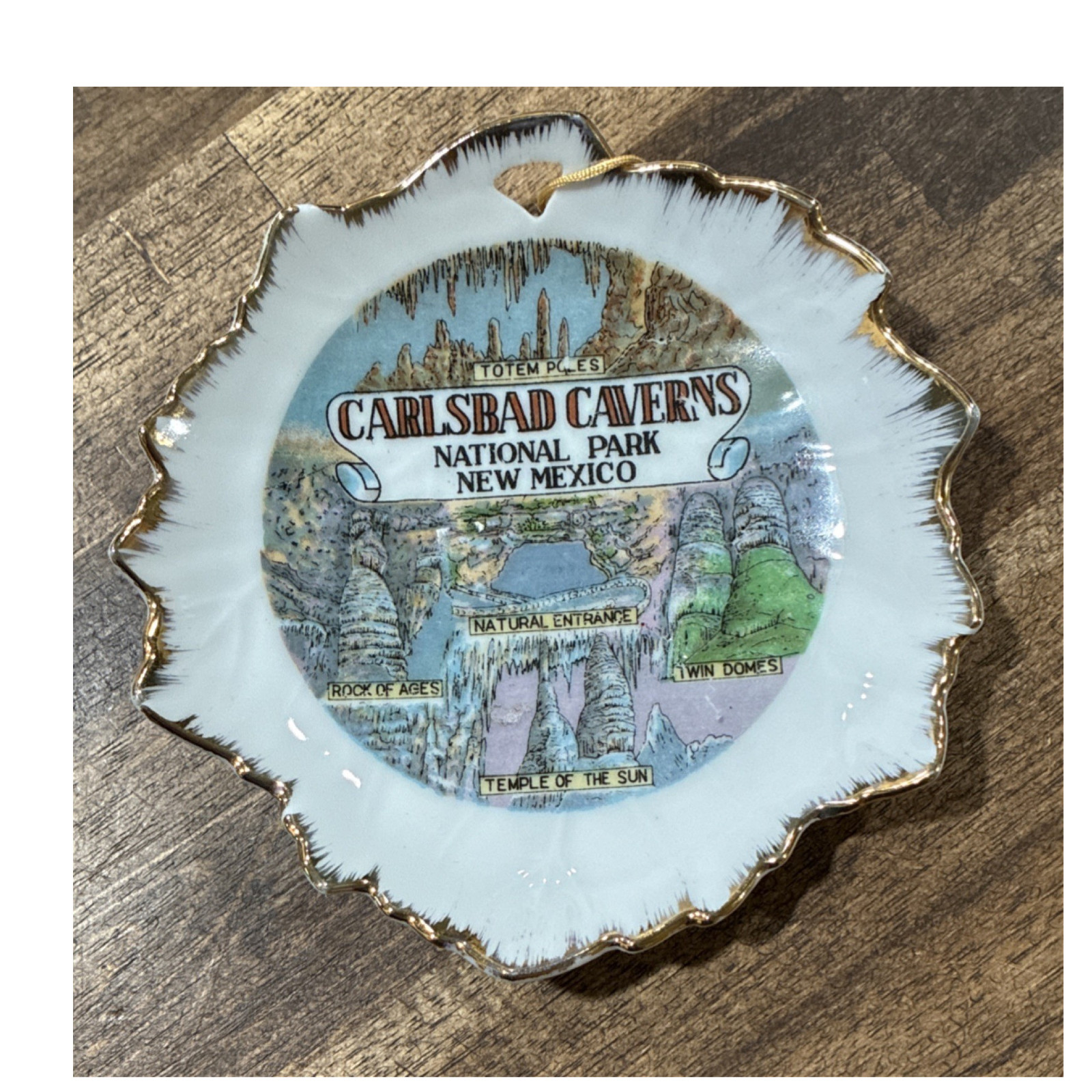 Carlsbad Caverns National Park New Mexico Plate w/ Gold Trim Made in Japan
