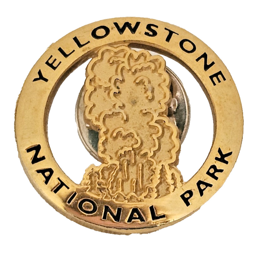 Yellowstone National Park Lapel Pin Gold Tone Small Collectors’ Souvenir Geyser
