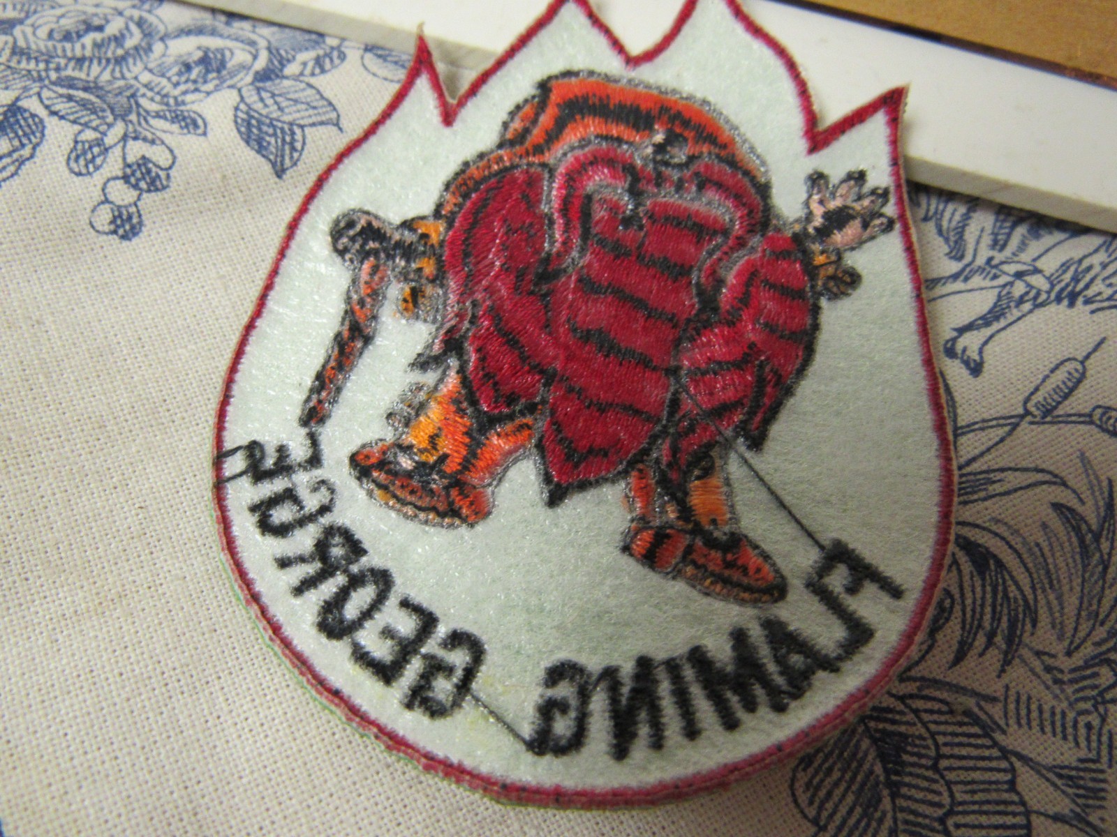 Vtg. Flaming George (Gorge) Nat. Park Utah / Wyoming Souvenir Embroidered Patch