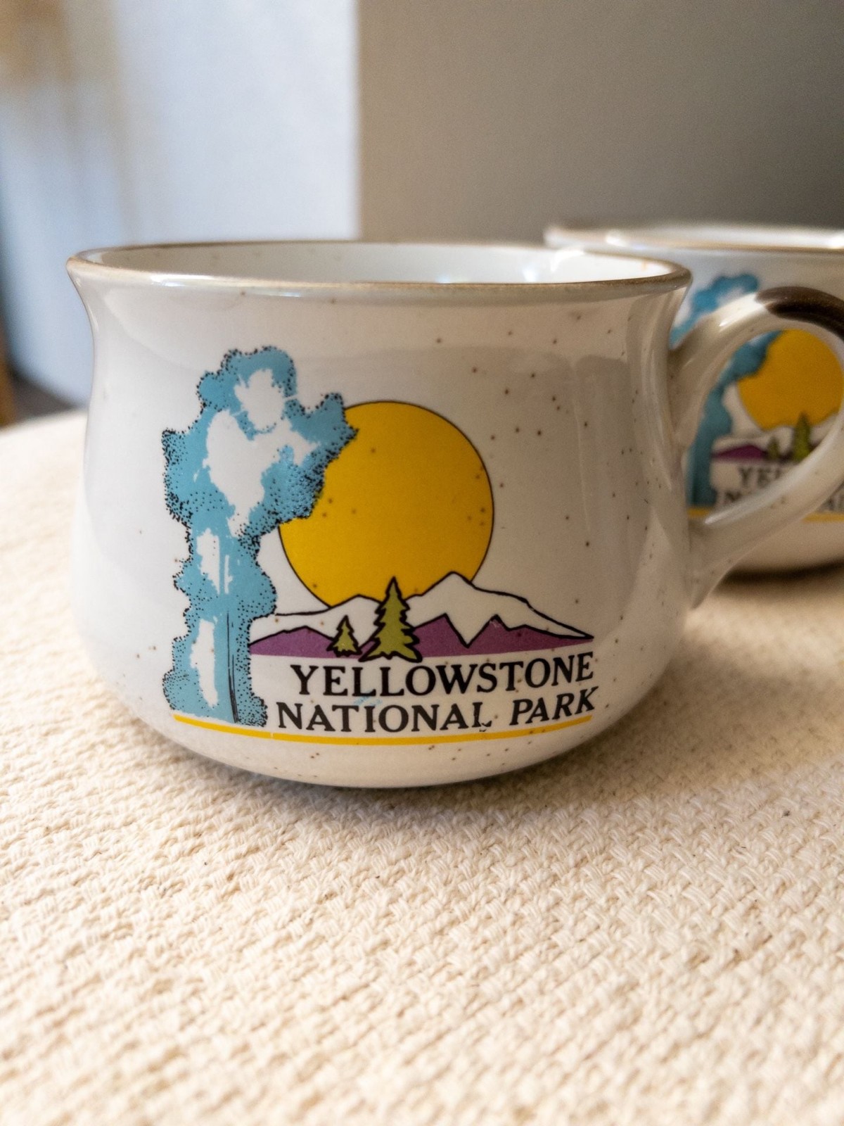 Vintage early 80s | Yellowstone National Park NPS Souvenir Speckled Ceramic Coff