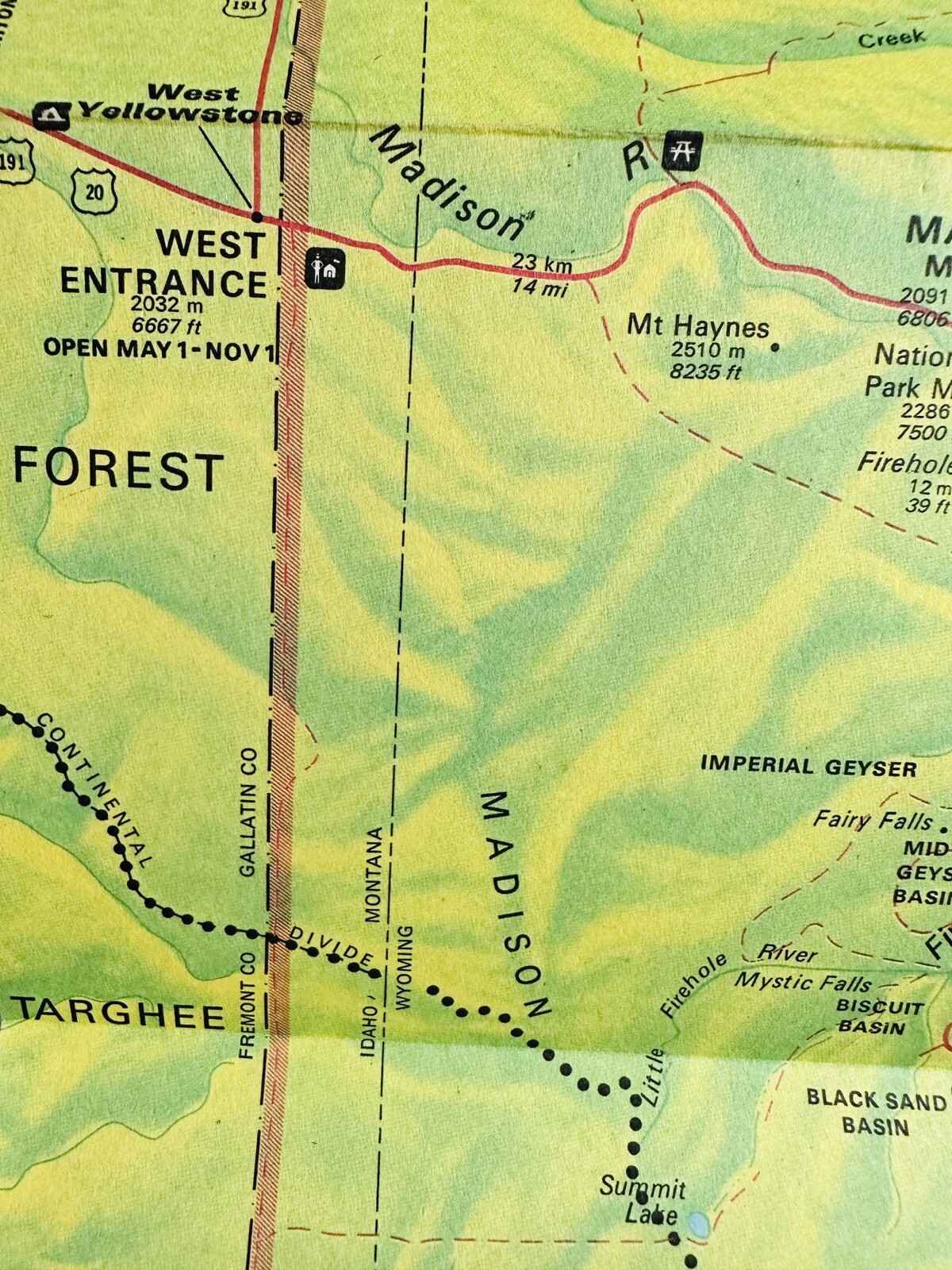 Lot of 2 1975 & 1969 Travel Brochures Yellowstone National Park Map Ephemera