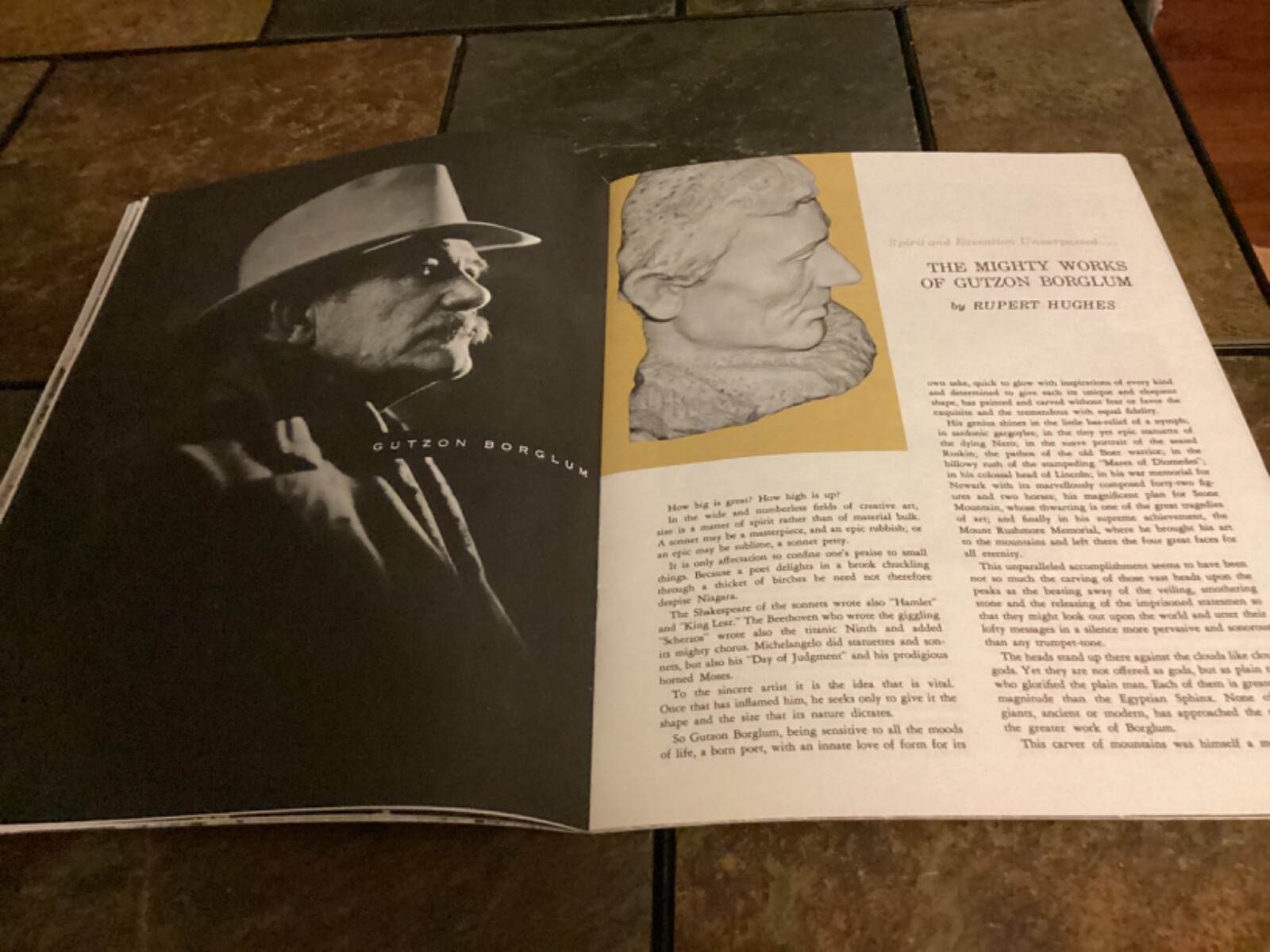 1976 Mount Rushmore Bicentennial Souvenir Booklet