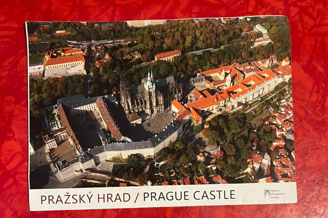 PRAGUE CASTLE BROCHURE & MAP – ENGLISH & CZECH