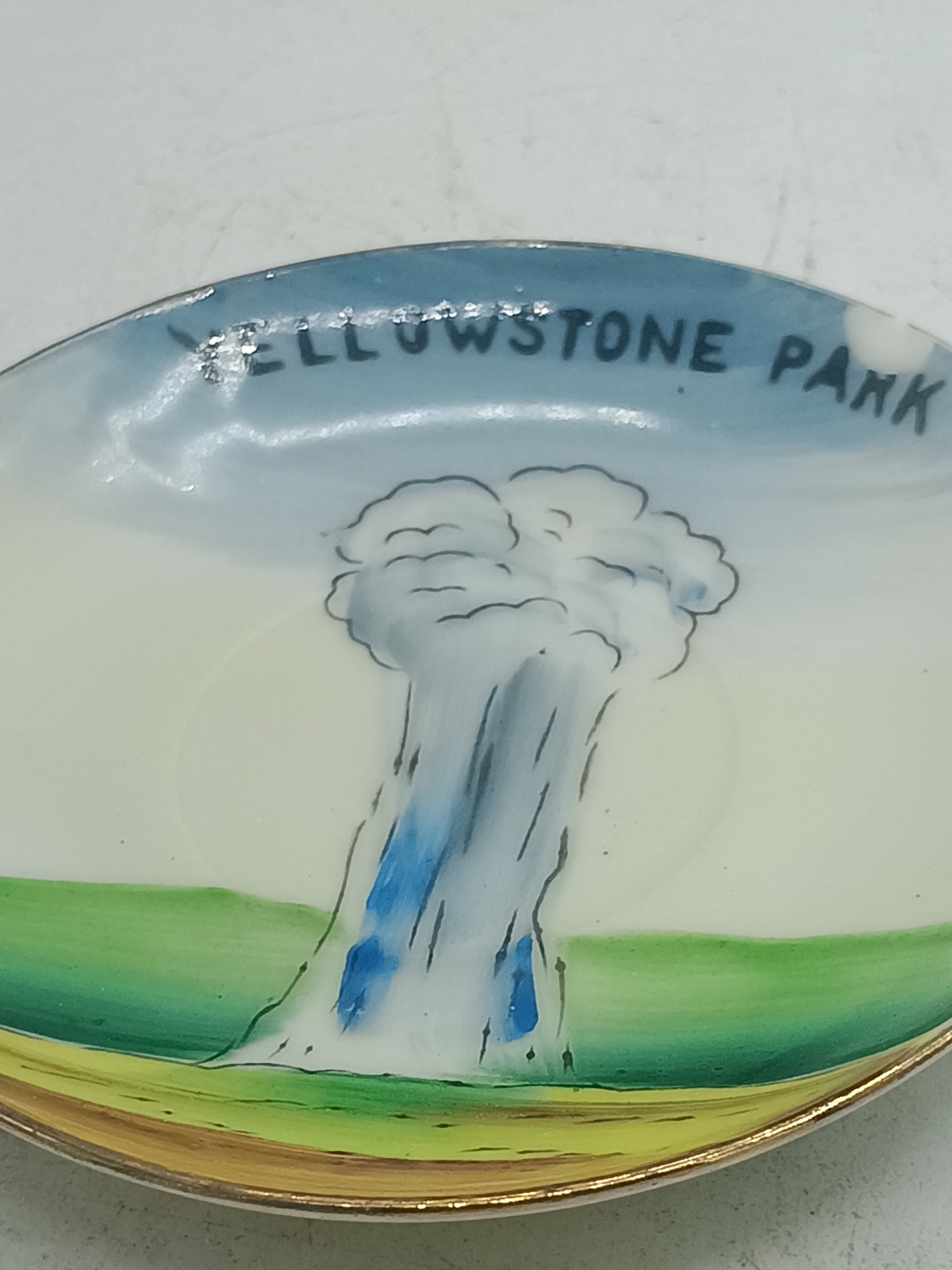 Yellowstone National Park Old Faithful Geyser Souvenir Hand Painted Has Chip