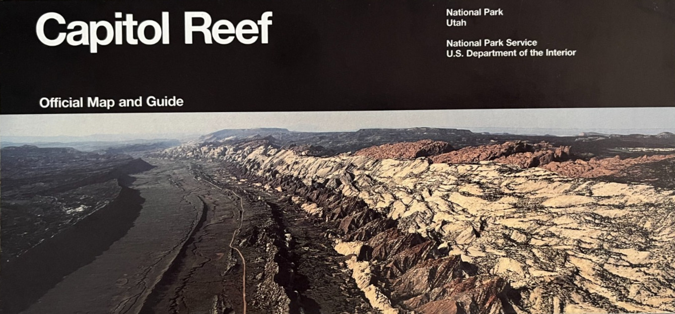 Vintage 1998 CAPITOL REEF NP – Utah NATIONAL PARK SERVICE UNIGRID BROCHURE/MAP
