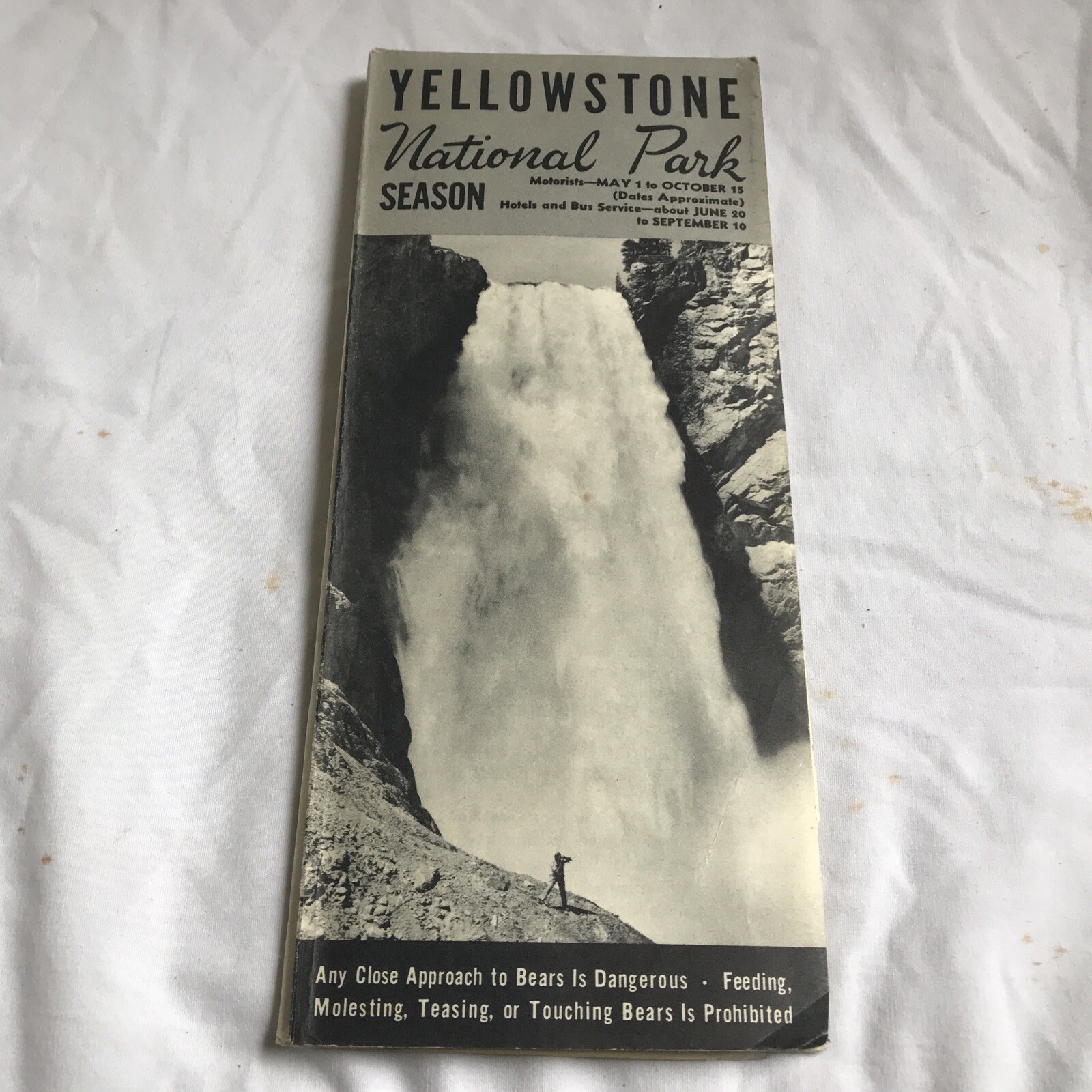 Vintage Yellowstone National Park Map Guide Brochure 1949