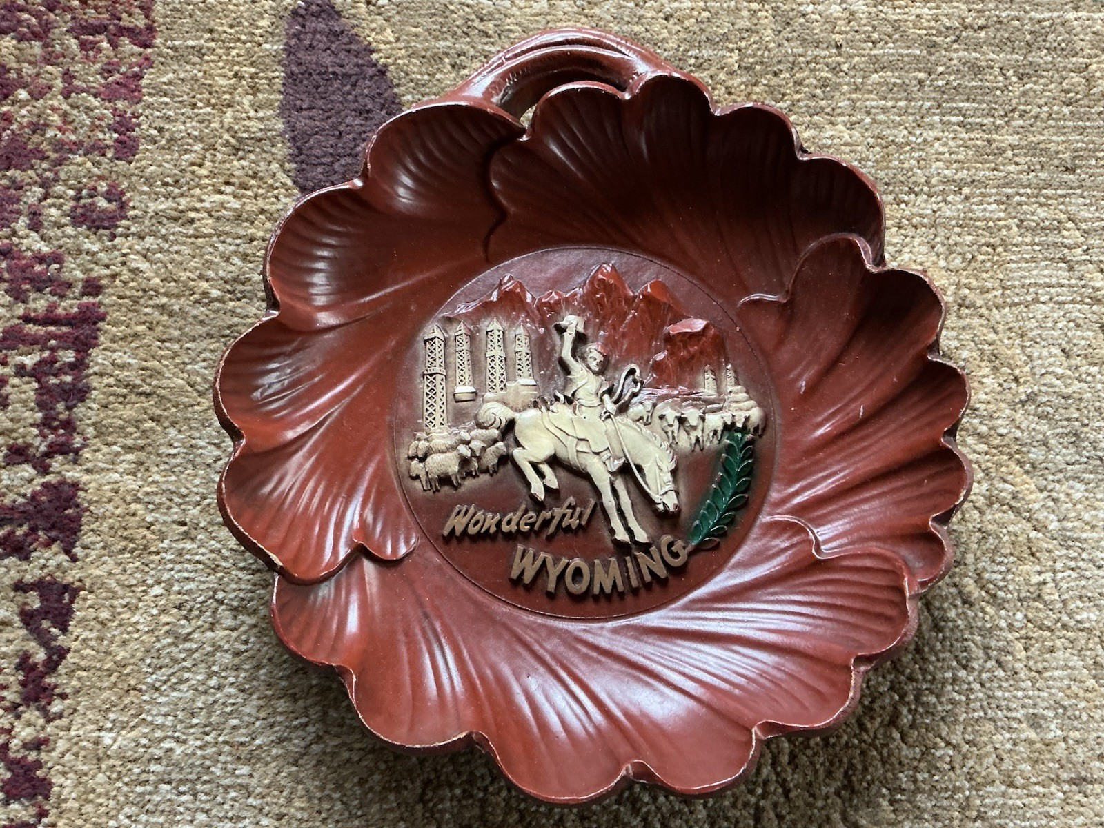 (8) Vintage Faux Wood Souvenir And Other Trays – TACO, Burwood, Silberne, Arrow
