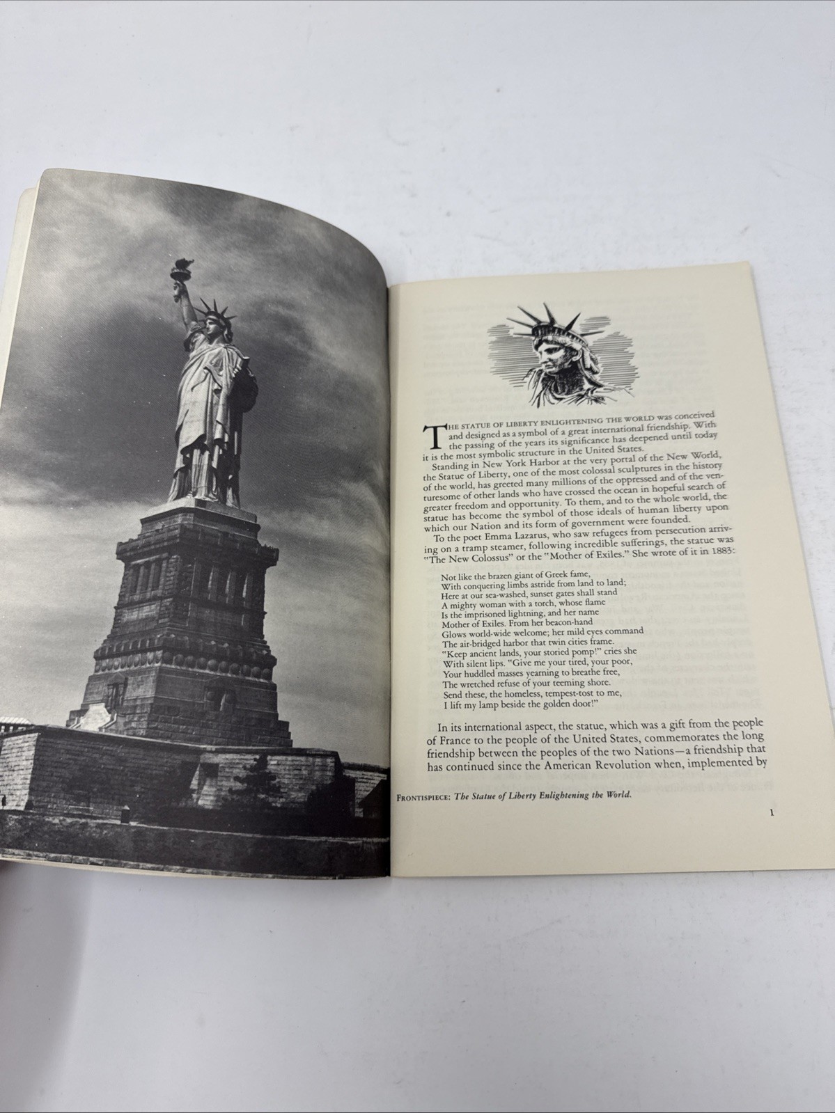 Statue of Liberty Historical Handbook No. 11 1961 National Monument Souvenir NYC