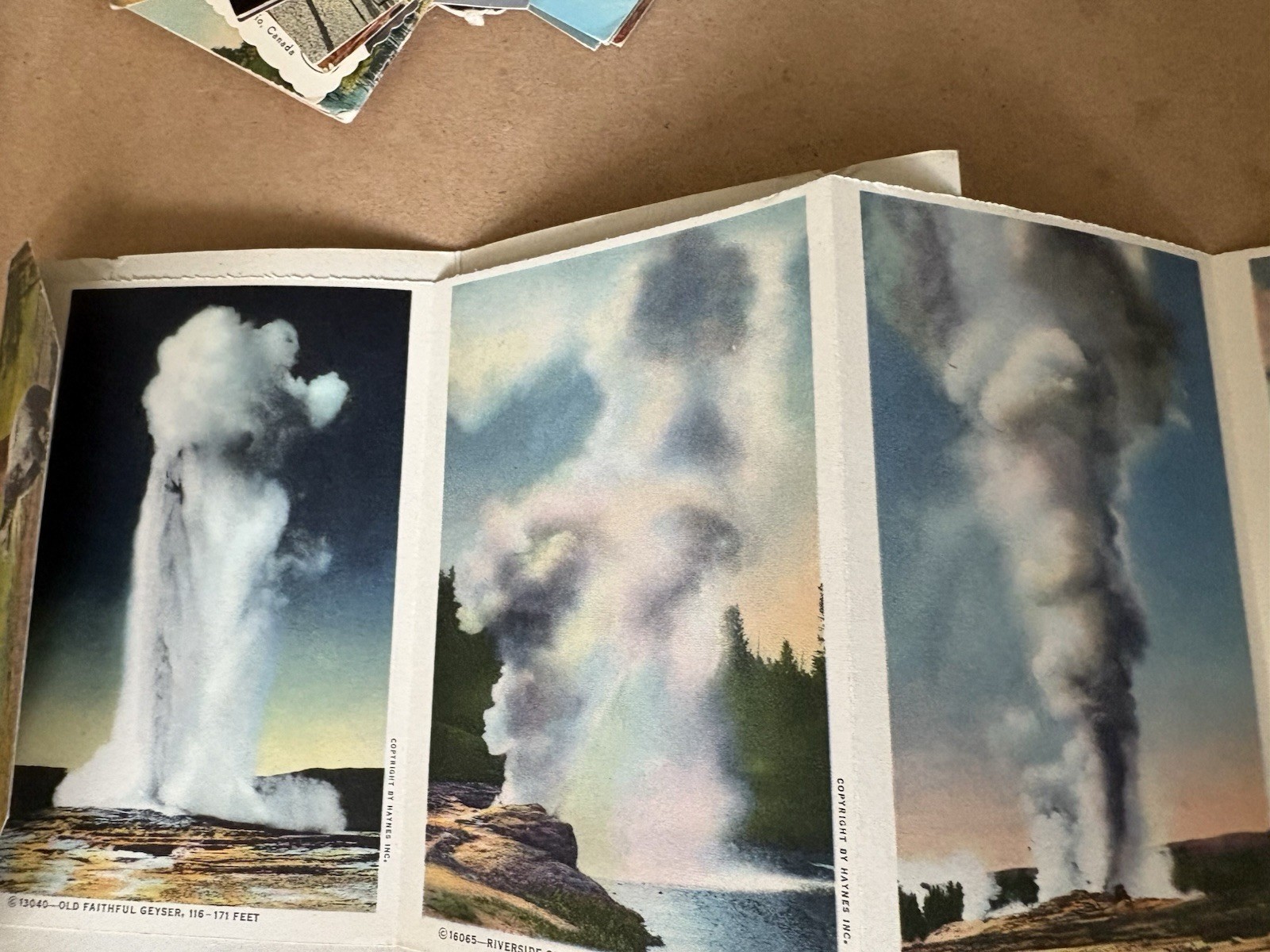 Haynes Souvenir Folder Yellowstone National Park Series A Old Faithful Geyser