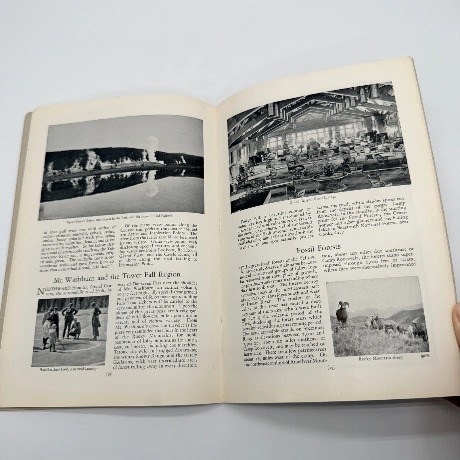 1927 Booklet Yellowstone National Park Union Pacific Railroad The Overland Route