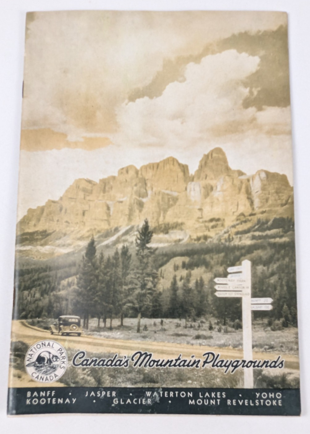C1940-50s – Canadas Mountain Playgrounds National Parks Guide – B14