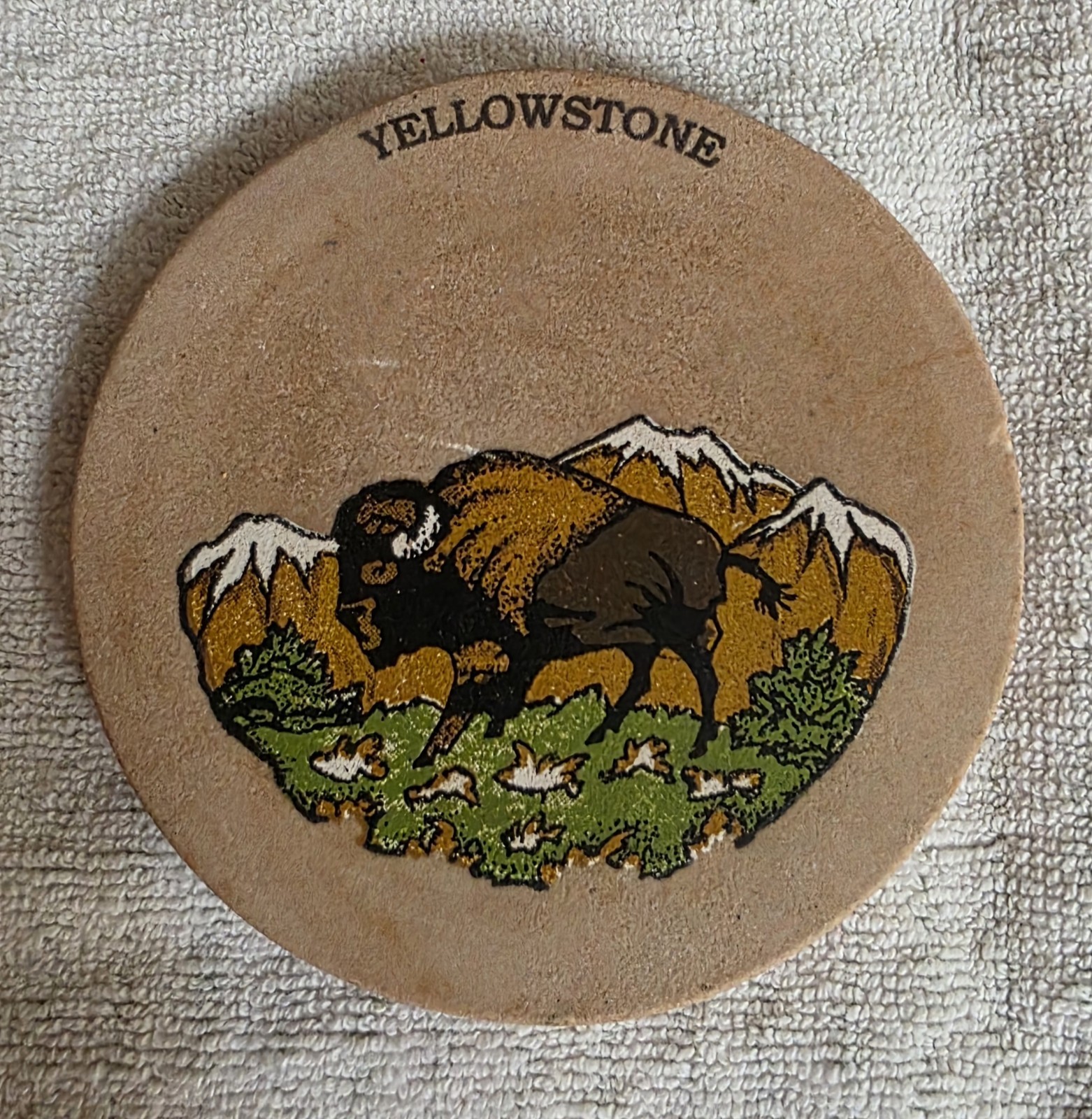 Set Of 2 Round Yellowstone National Park Bear & Bison Sandstone Coasters 4″