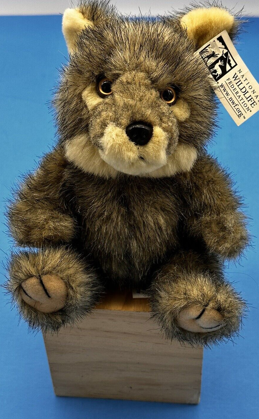 Yellowstone Park Vintage 7″ Gray Wolf Steven Smith National Wildlife Federation