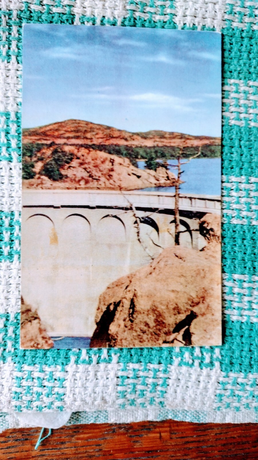 VINTAGE POST CARD QUANNAH PARKER DAM CRATERVILLE PARK OKLA.