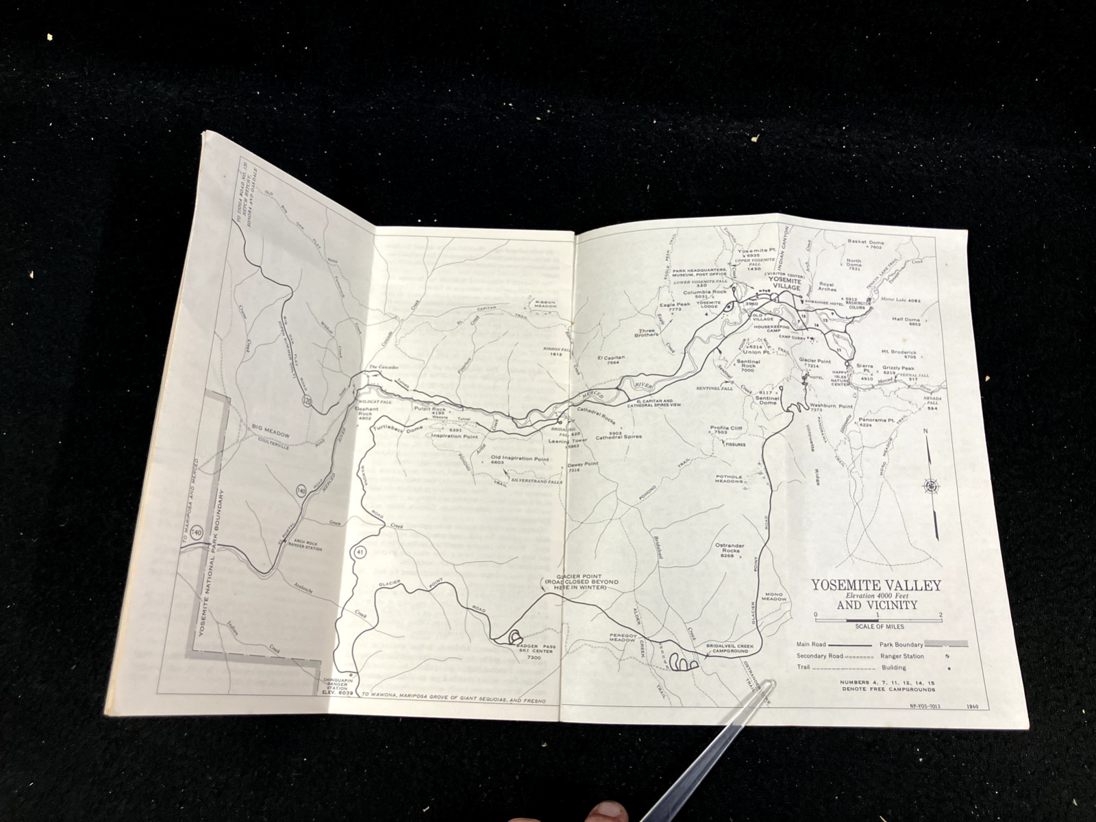1962 YOSEMITE NATIONAL PARK FOLDOUT TRAVEL GUIDE & MAP, NATIONAL PARK SERVICE