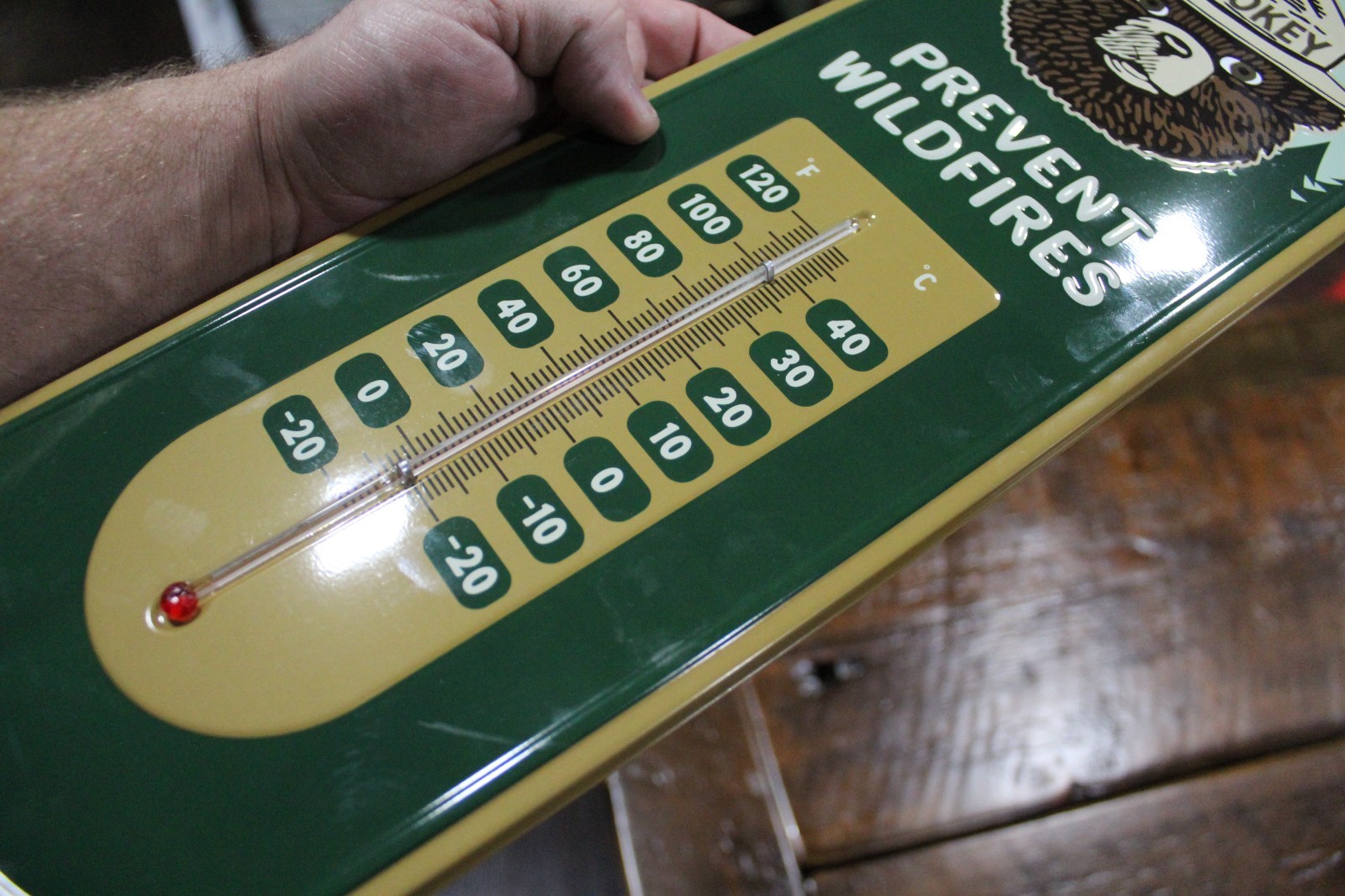RARE US FOREST SMOKEY BEAR PREVENT FIRES EMBOSSED PAINTED METAL THERMOMETER SIGN