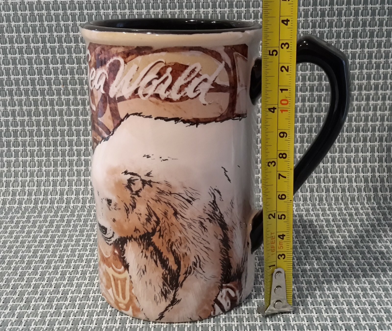SeaWorld 3D Ceramic Coffee Mug Polar Bears Cream/Black Pre-owned