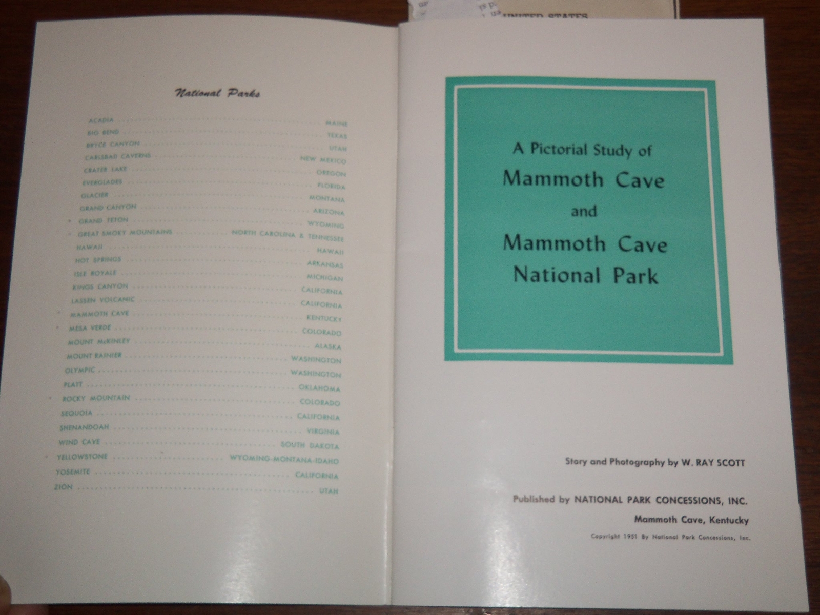 1951 MAMMOTH CAVE NATIONAL PARK PICTORIAL STUDY BOOK – KENTUCKY – K 1189