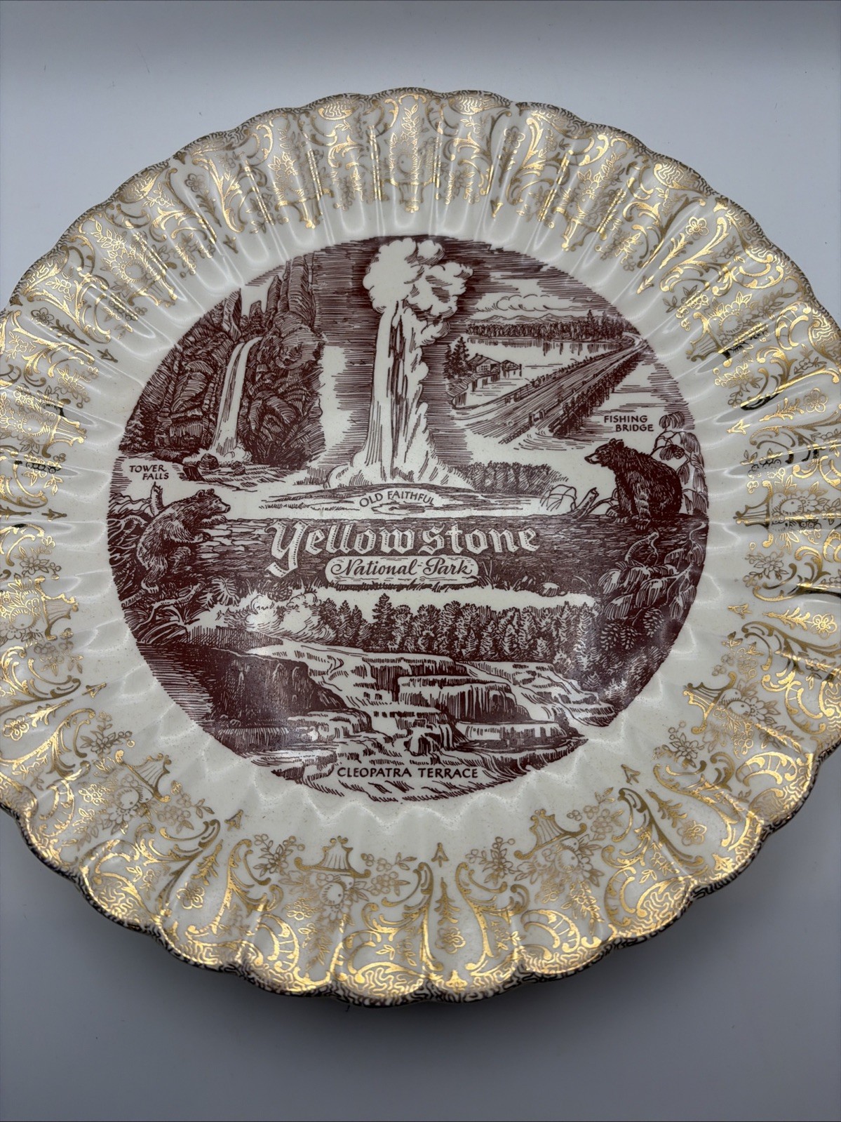 Yellowstone National Park Vintage Travel souvenir gold Plate Old Faithful 9 3/4″