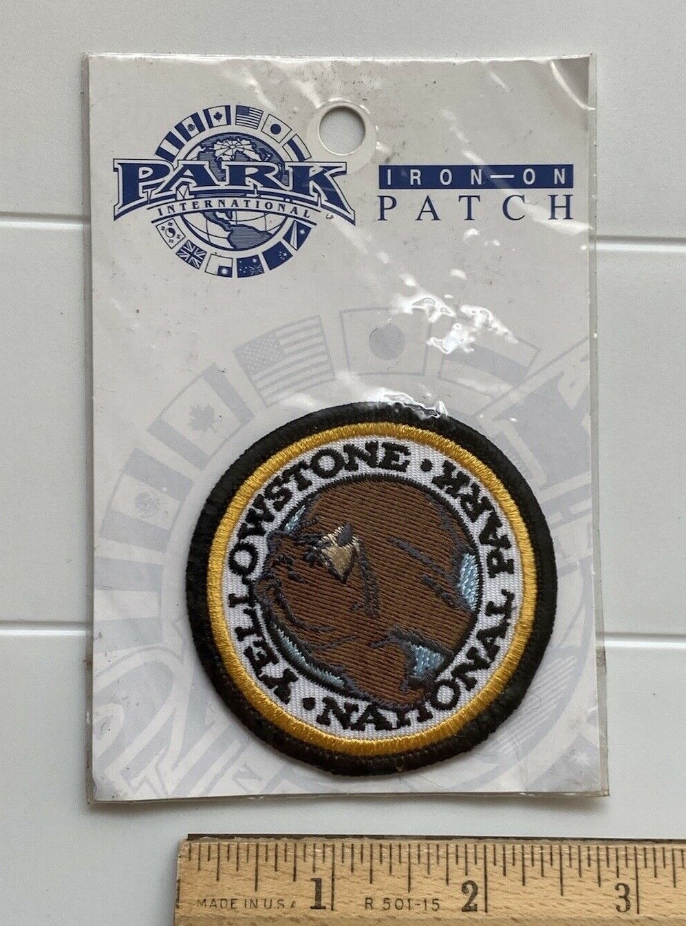 NIP Yellowstone National Park Grizzly Bear 2.5″ Round Souvenir Iron-on Patch