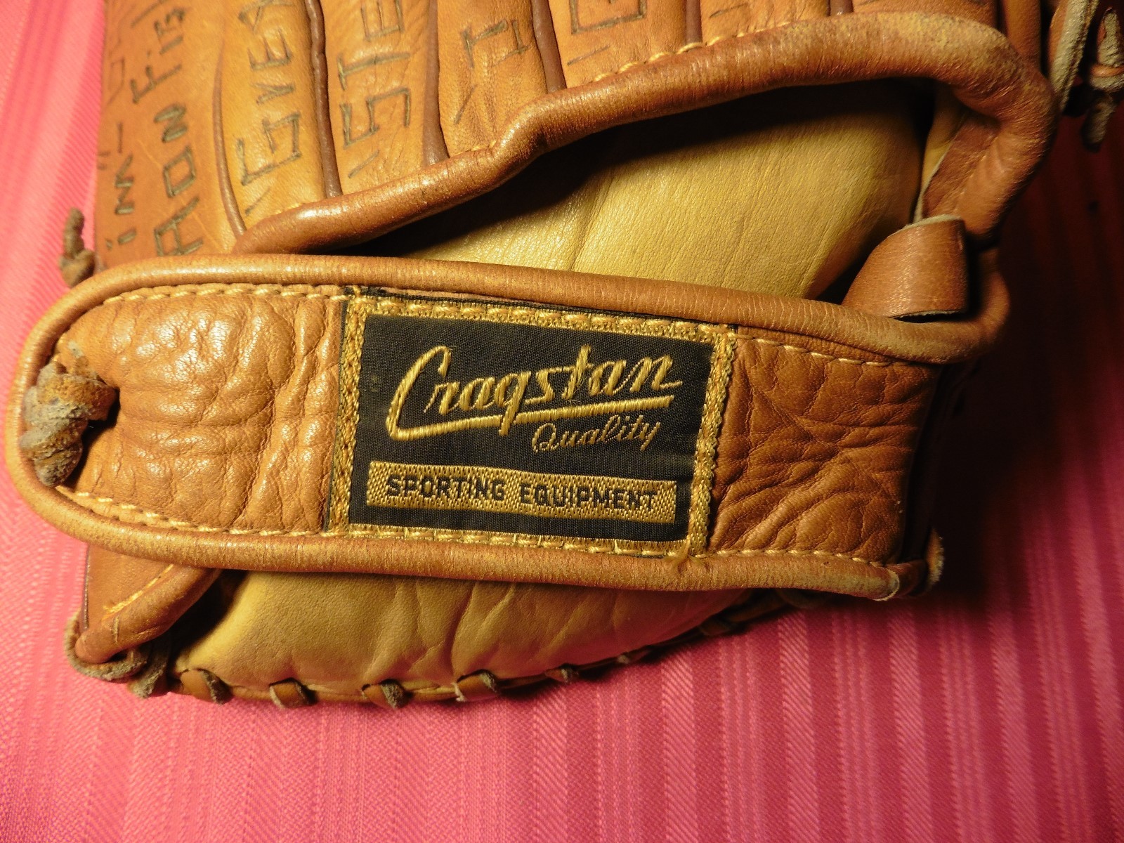 CRAGSTAN BASEBALL MITT, SHADYWOOD PARK CHAMPS, T-BIRDS 1962, COLUMBUS OHIO
