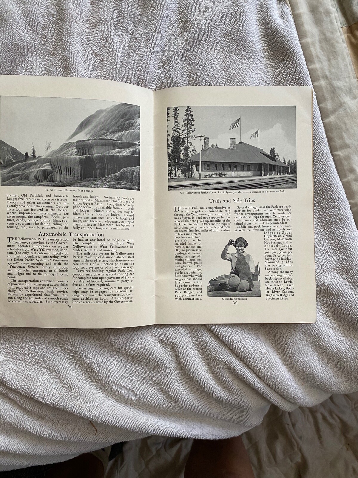 1928 Yellowstone National Park Tour Booklet Union Pacific Railroad