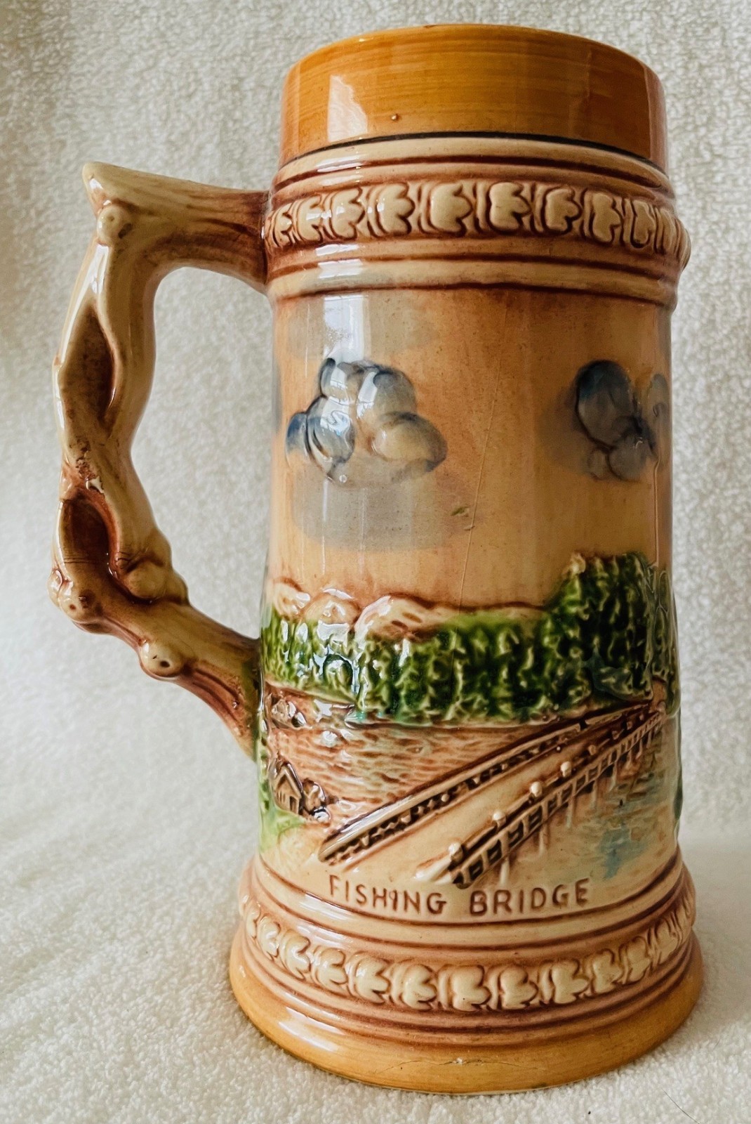 Vtg Yellowstone National Park Souvenir Mug Stein, ceramic, 7″tall, made in Japan