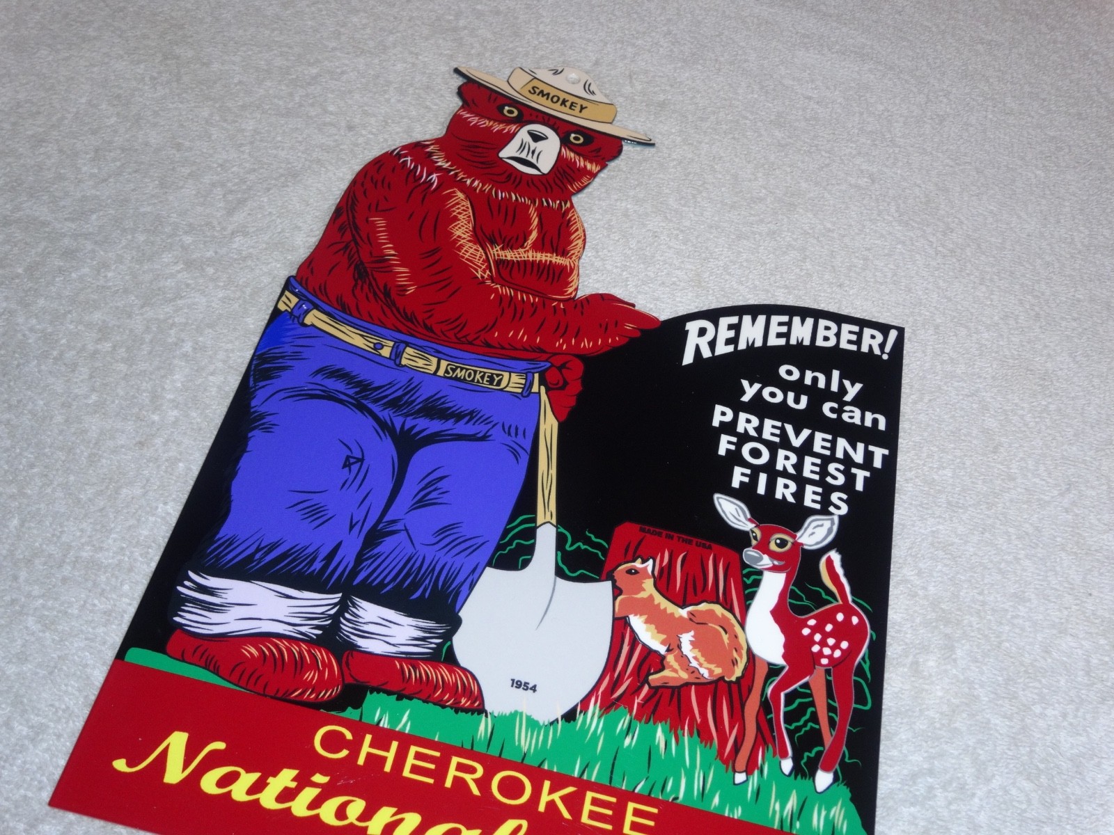 VINTAGE UNITED STATES FOREST FIRE PREVENTION SMOKEY THE BEAR 12″ METAL GAS SIGN!