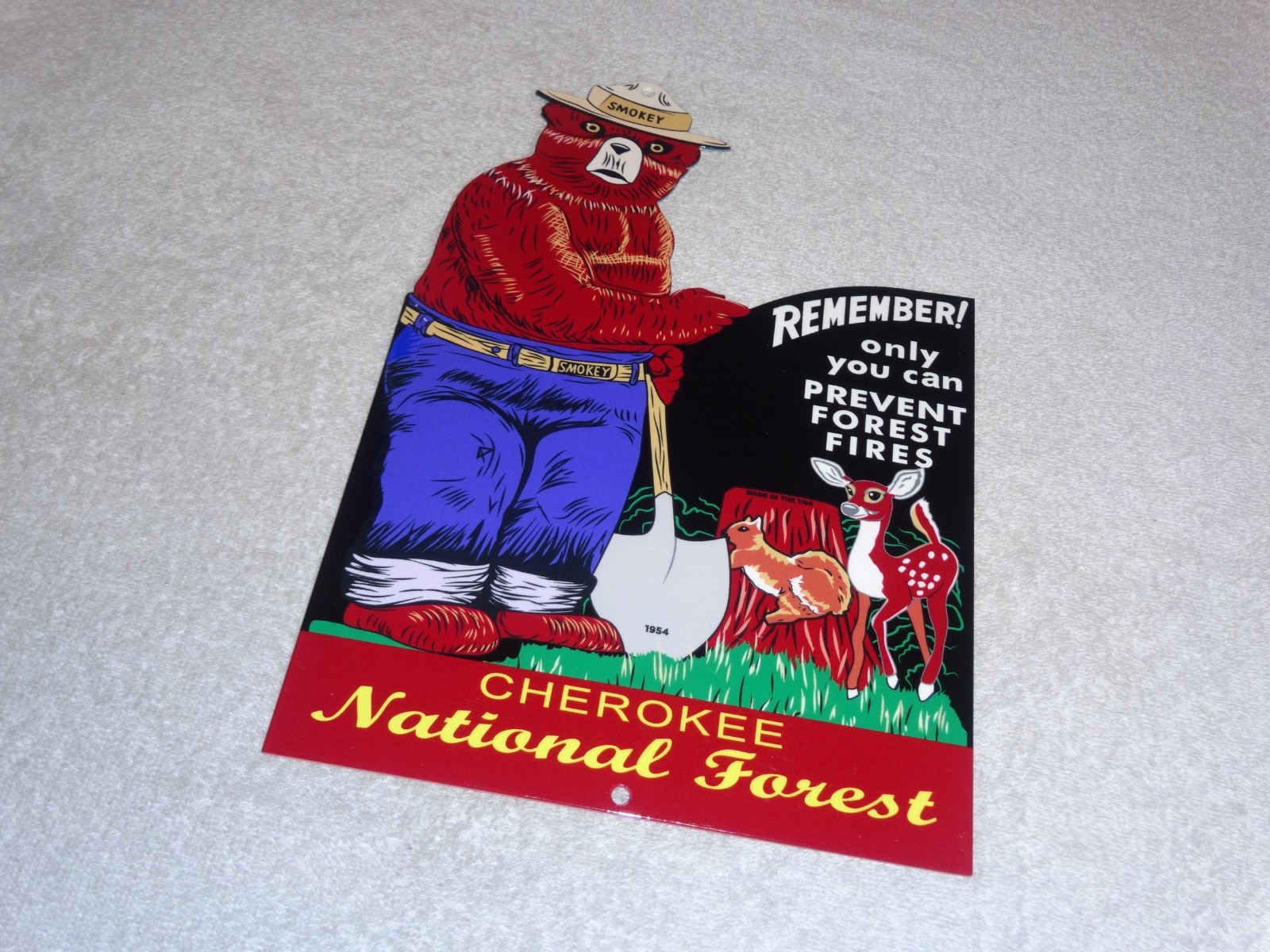 VINTAGE UNITED STATES FOREST FIRE PREVENTION SMOKEY THE BEAR 12″ METAL GAS SIGN!