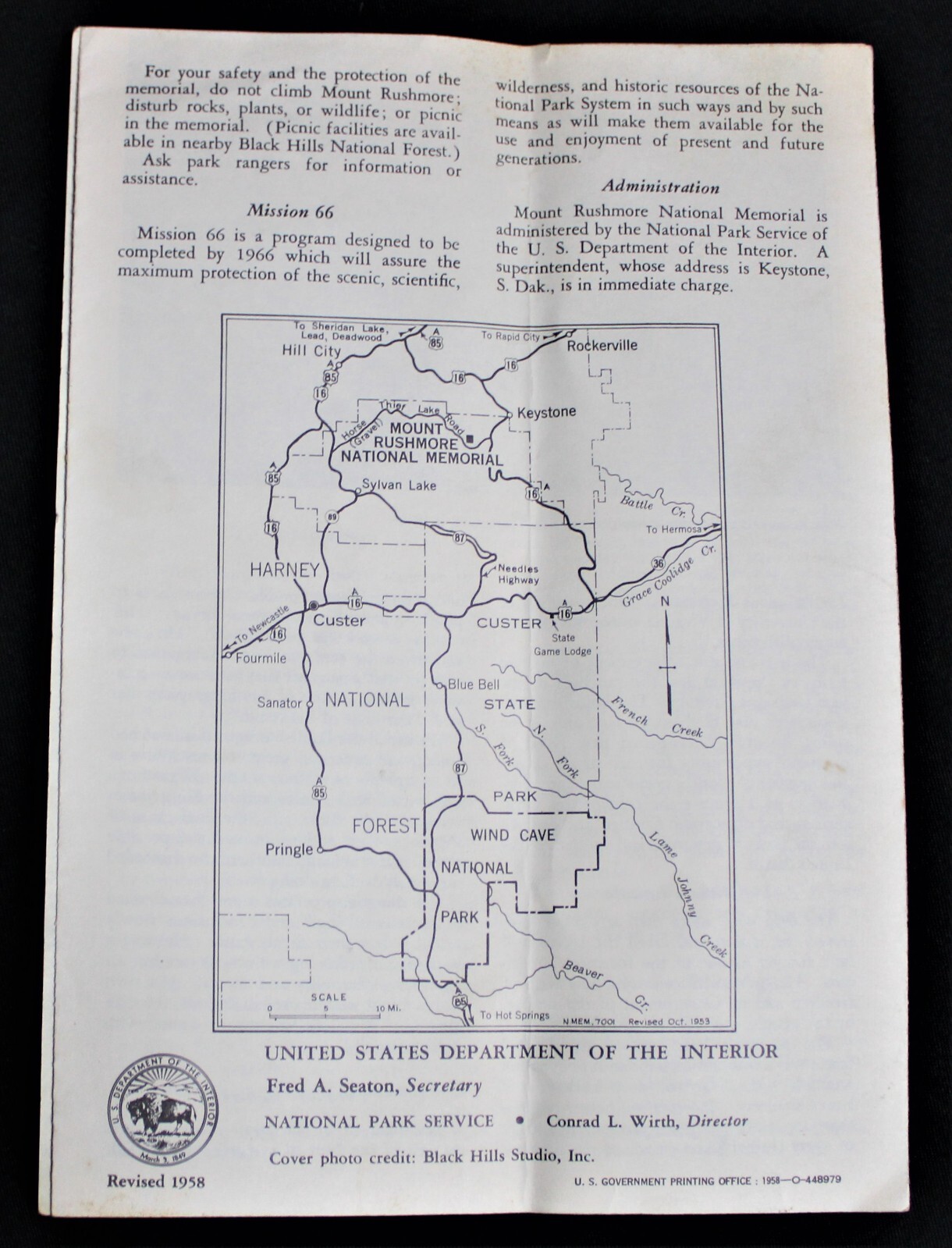 MOUNT RUSHMORE NATIONAL MEMORIAL SOUTH DAKOTA OFFICIAL SOUVENIR BROCHURE 1958