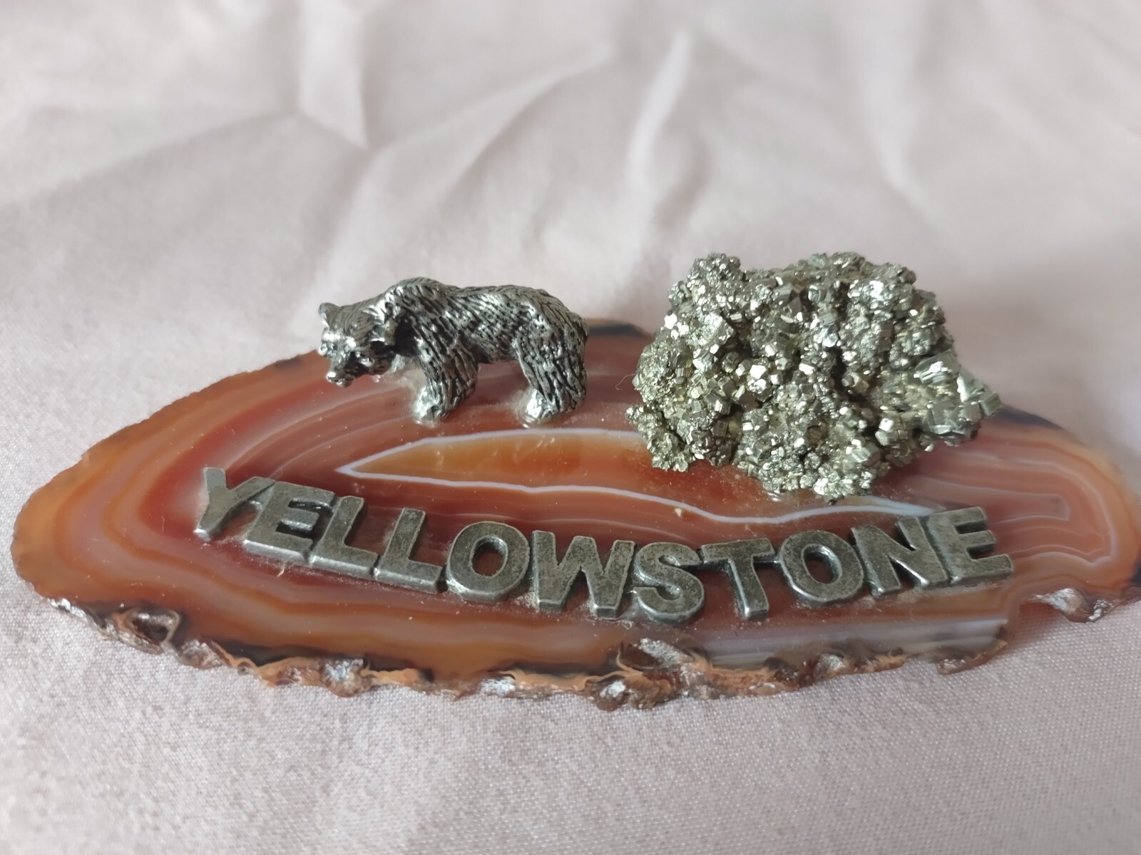 Vintage New Old Stock Yellowstone National Park Pewter 3D Brown Geode