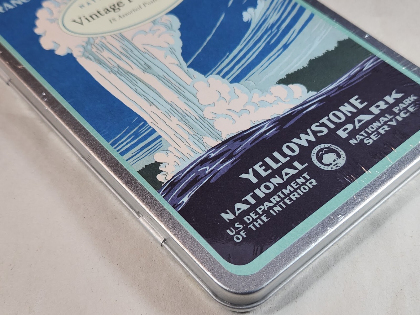 Cavallini Vintage NATIONAL PARKS Postcards Assorted 18 Count Keepsake Tin NIB