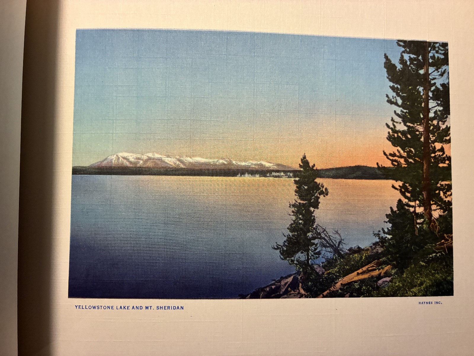 Vintage 1930’s Treasures of Yellowstone National Park Souvenir Photo Book