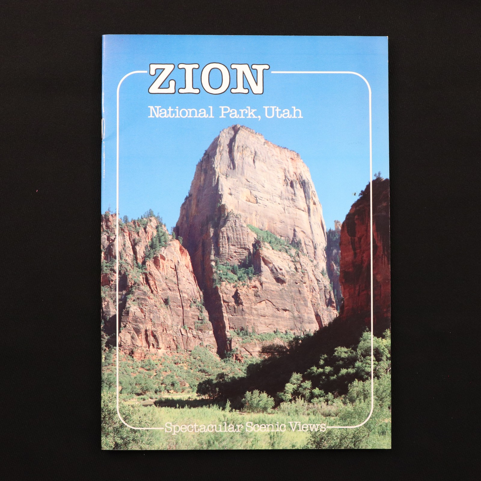 Zion National Park Utah Souvenir Booklet Guide VTG 1987 Scenic View Color Photos