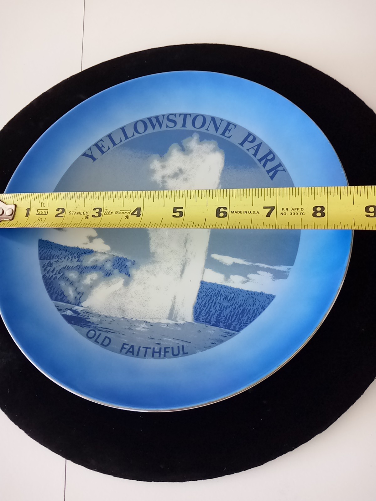 Vintage Yellowstone National Park Old Faithful Blue Plate Souvenir Japan 8.5