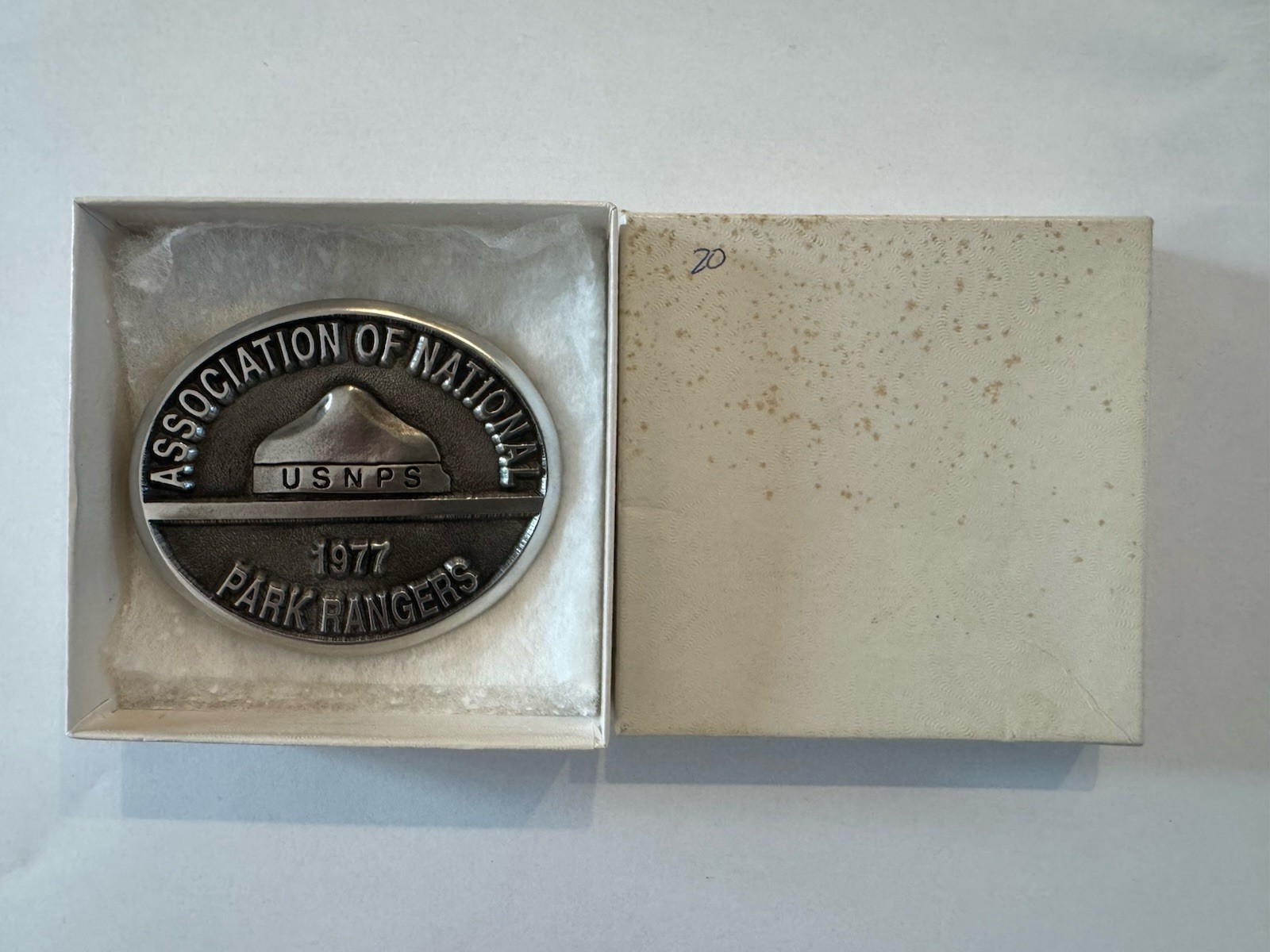 Belt Buckle – Vintage 1977 Assoc. National Park Rangers. SN# 20. NEW IN BOX