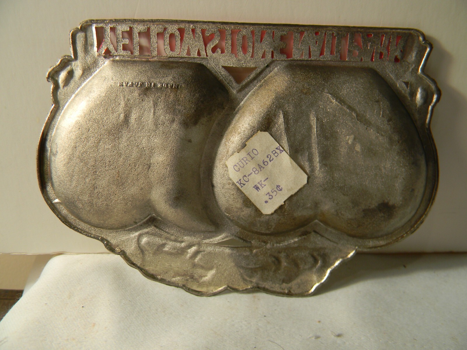 1960’S YELLOWSTONE NATIONAL PARK MRTAL ASHTRAY JAPAN MINT WITH TAG