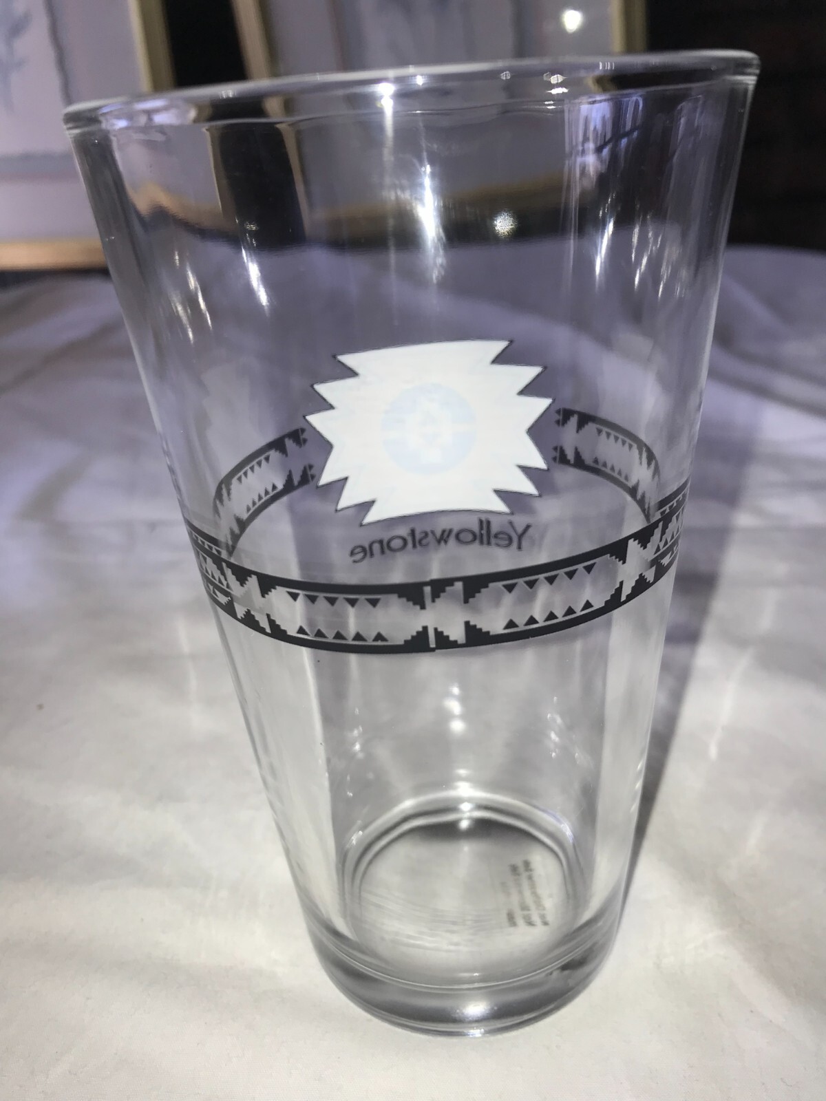 YELLOWSTONE National Park NATIVE AMERICAN Indian PATTERN 16oz Beer PINT GLASS 5¾