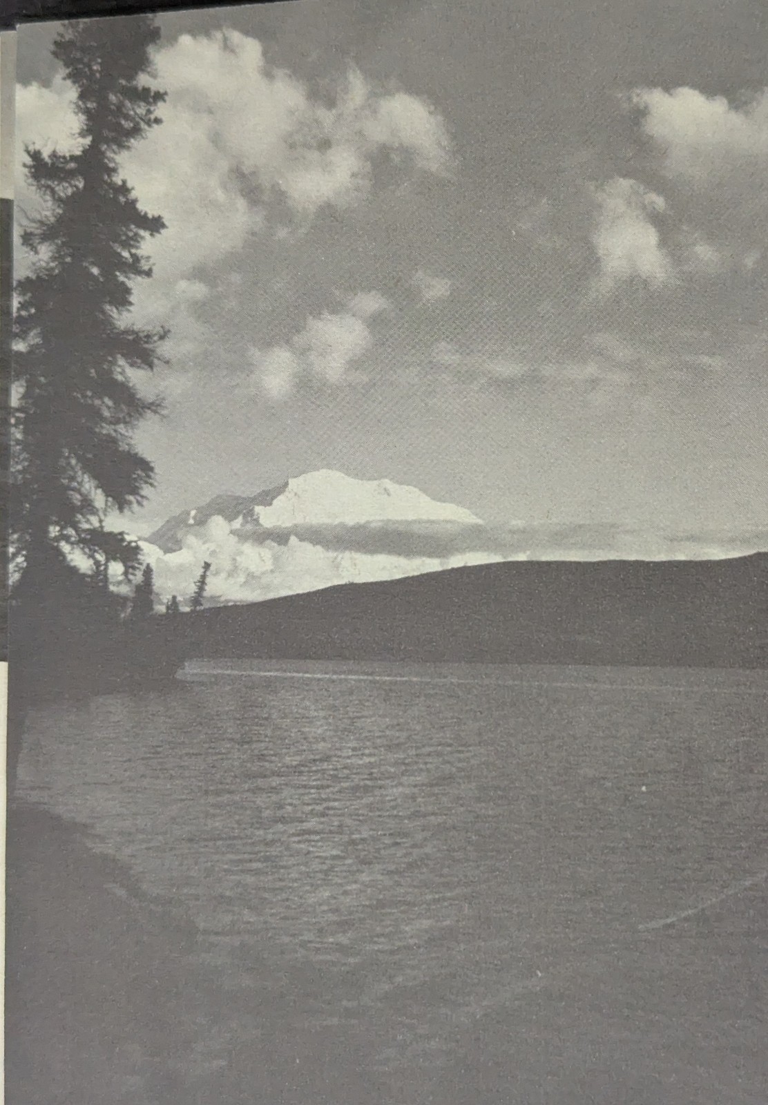 *VINTAGE 1958 MOUNT McKINLEY NATIONAL PARK ALASKA SOUVENIR ADVERTISING BOOKLET*