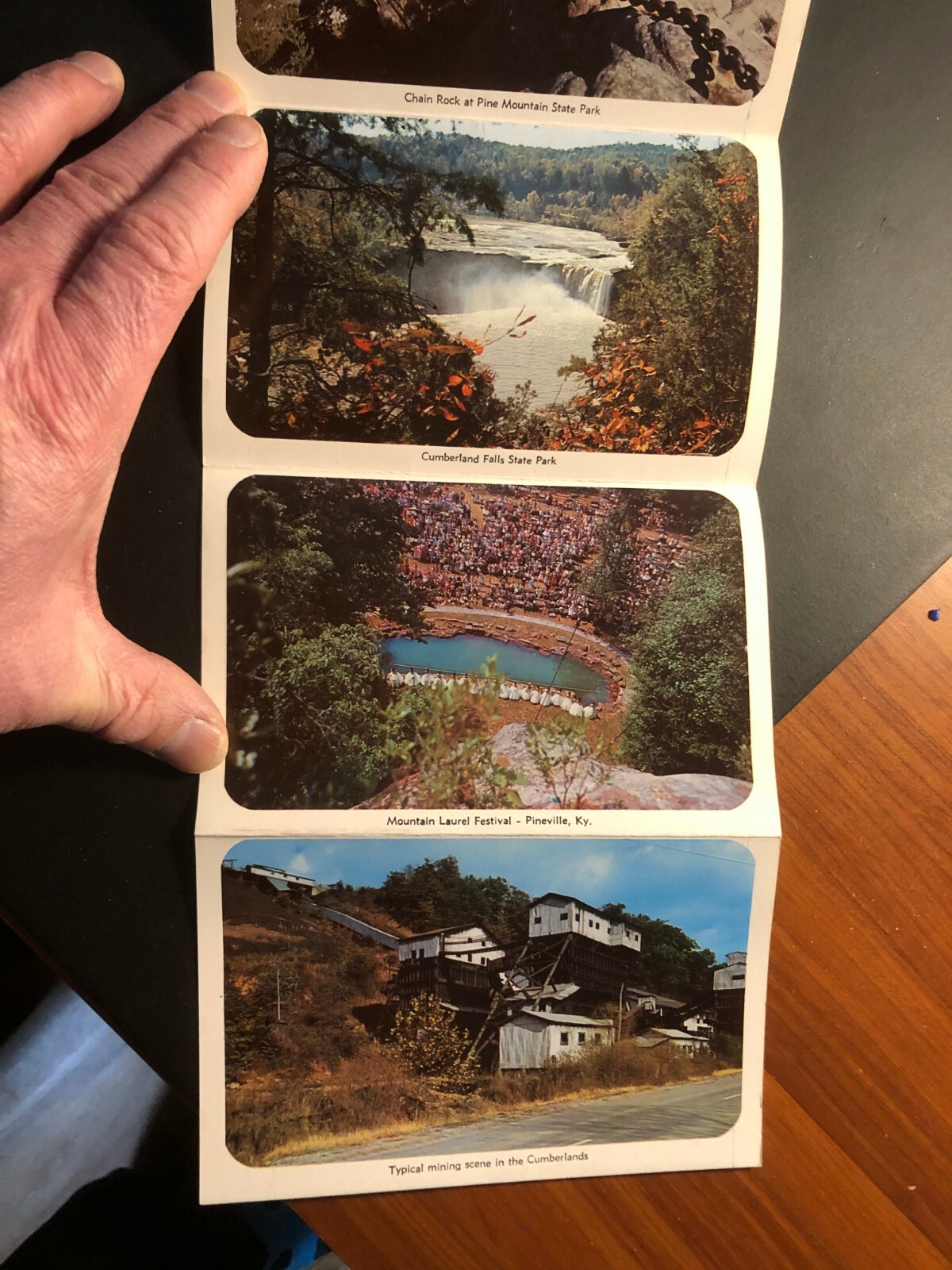 Old Vintage”Beautiful CUMBERLANDS PARK” Fold Out Views Posted 1966 Made in USA