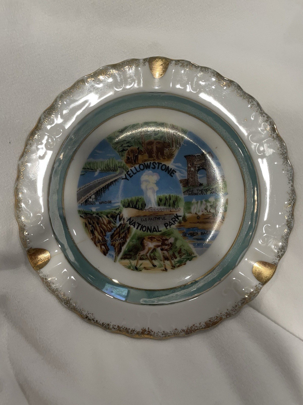 Vintage Yellowstone National Park 6 Inch Souvenir Ash Tray
