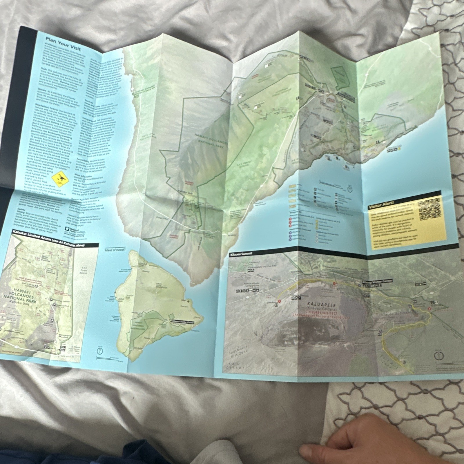 Hawai‘i Volcanoes National Park National Park Service Fold-Out Map/Brochure