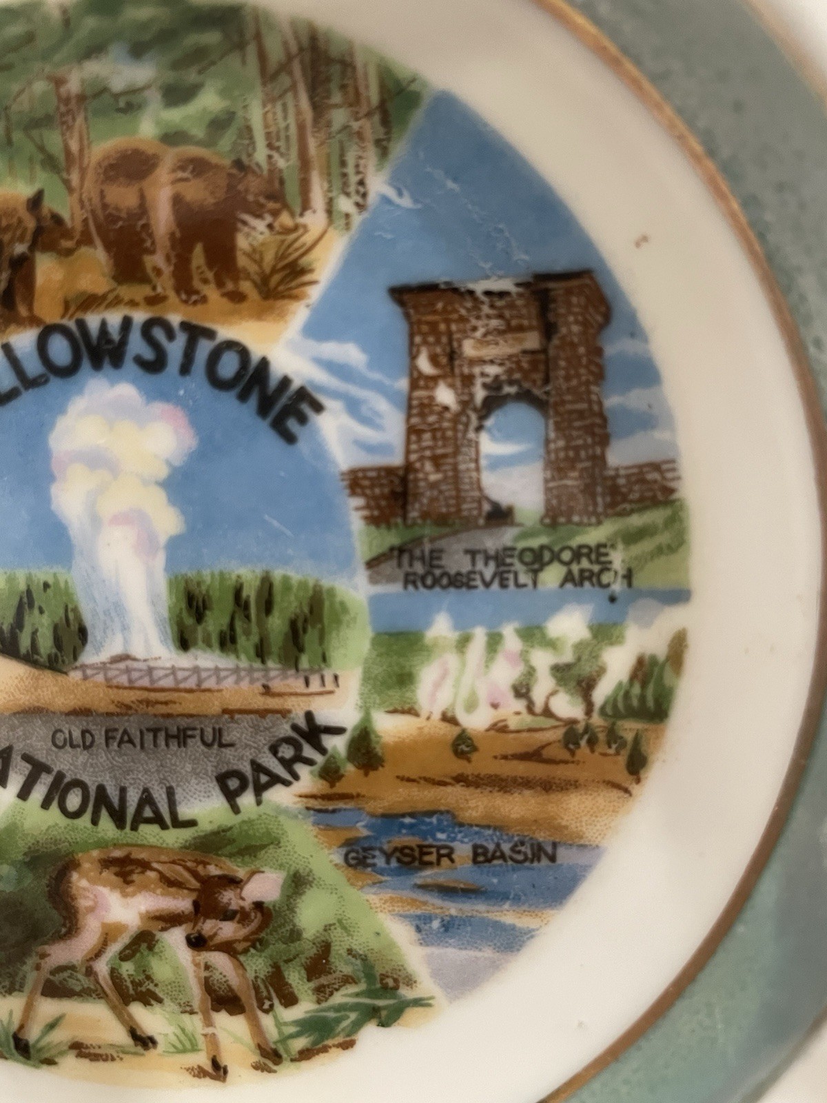 Vintage Yellowstone National Park 6 Inch Souvenir Ash Tray