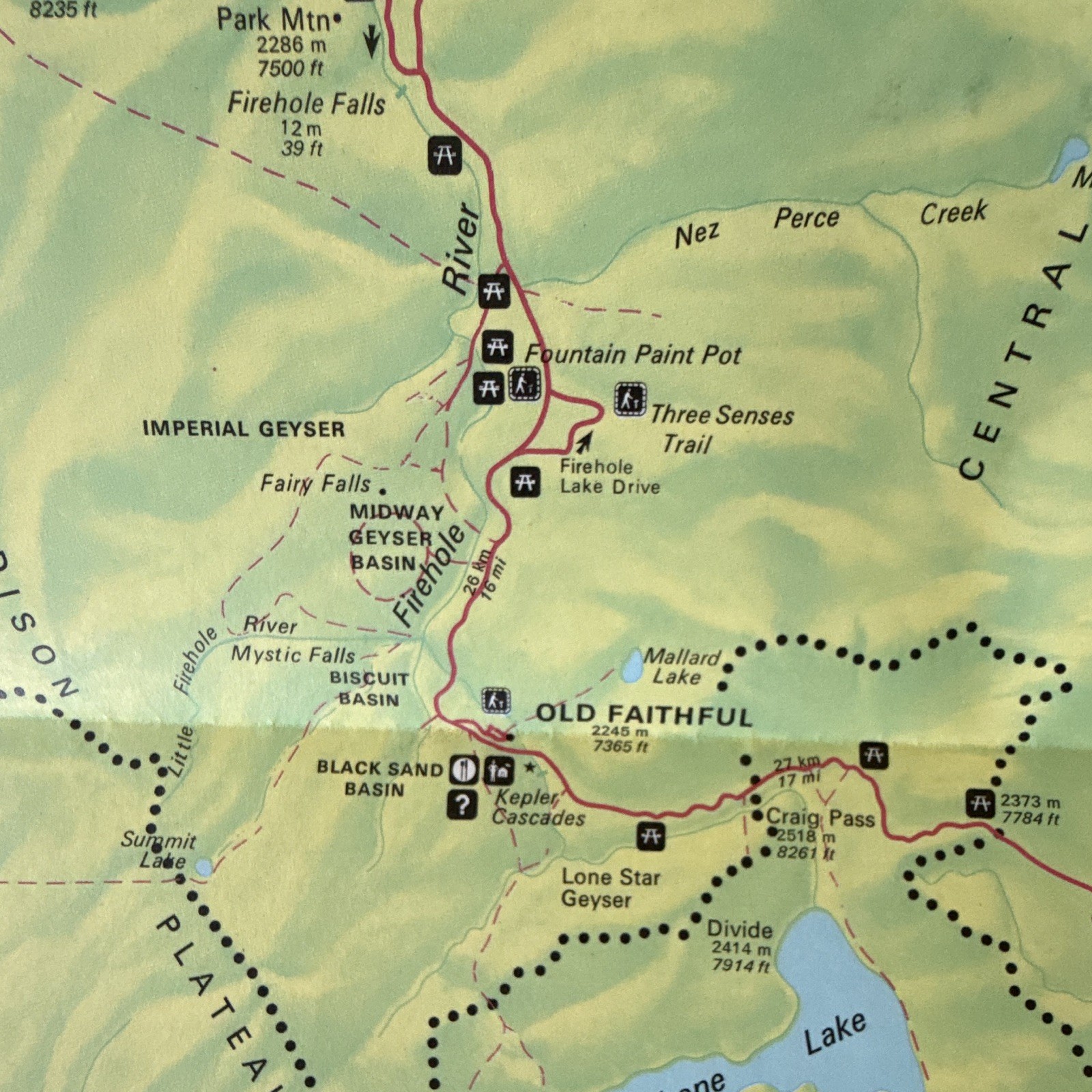 13 Yellowstone & Grand Teton National Park Fold-Out Maps/Brochures 1972-77.