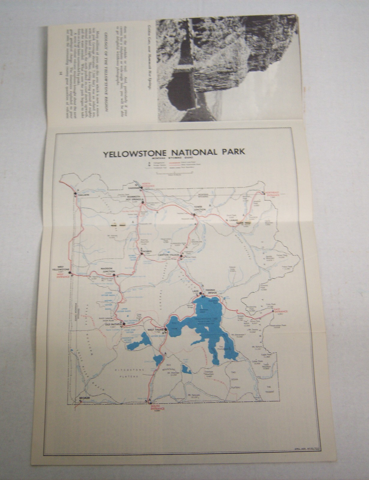 Rare 1957 Yellowstone National Park Road Map Guide Booklet Brochure 32 pgs 9×4″