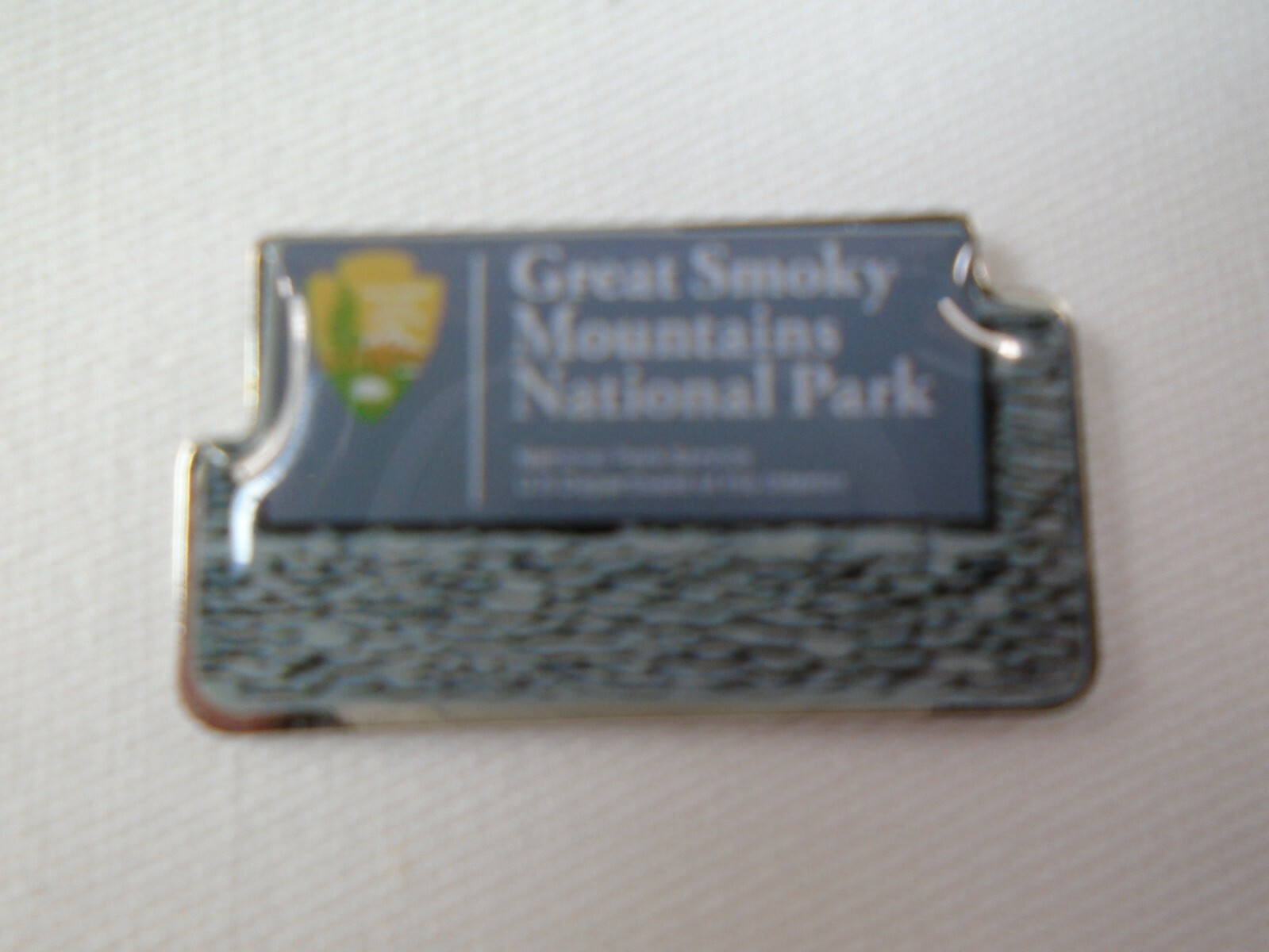 Great Smoky Mountains National Park Welcome Sign Lapel Pin