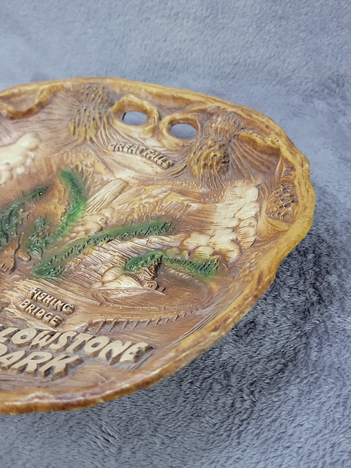 Vintage YELLOWSTONE National Park 3D Faux Wood Wall Hanging Souvenir Bowl TACO